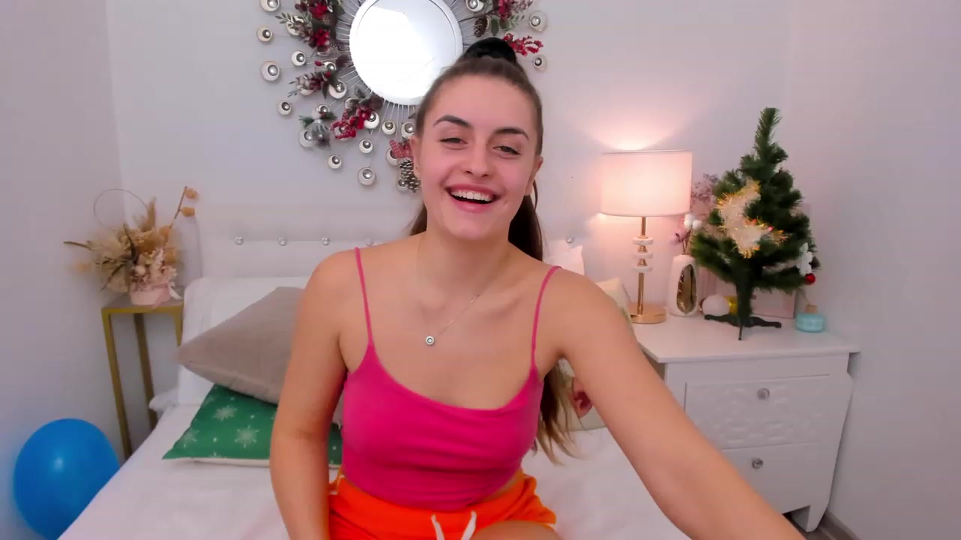 Gallery image thumbnail from SpaceLady's myfreecams stream on, 12/22/2022, 19:34 image 3 of 20