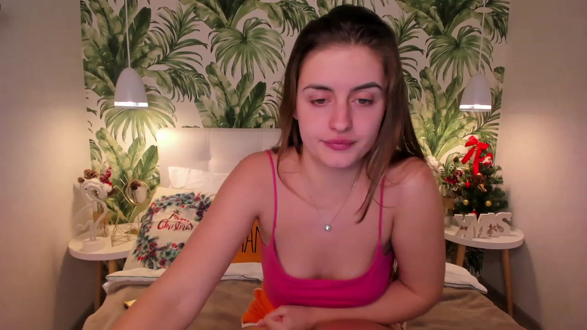 Gallery image thumbnail from SpaceLady's myfreecams stream on, 12/24/2022, 19:28 image 2 of 20