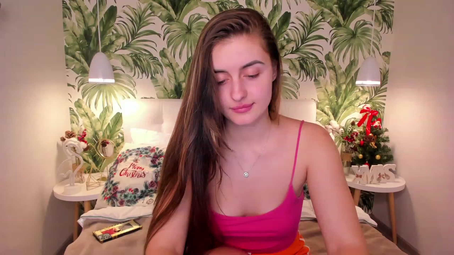 Gallery image thumbnail from SpaceLady's myfreecams stream on, 12/24/2022, 19:28 image 14 of 20
