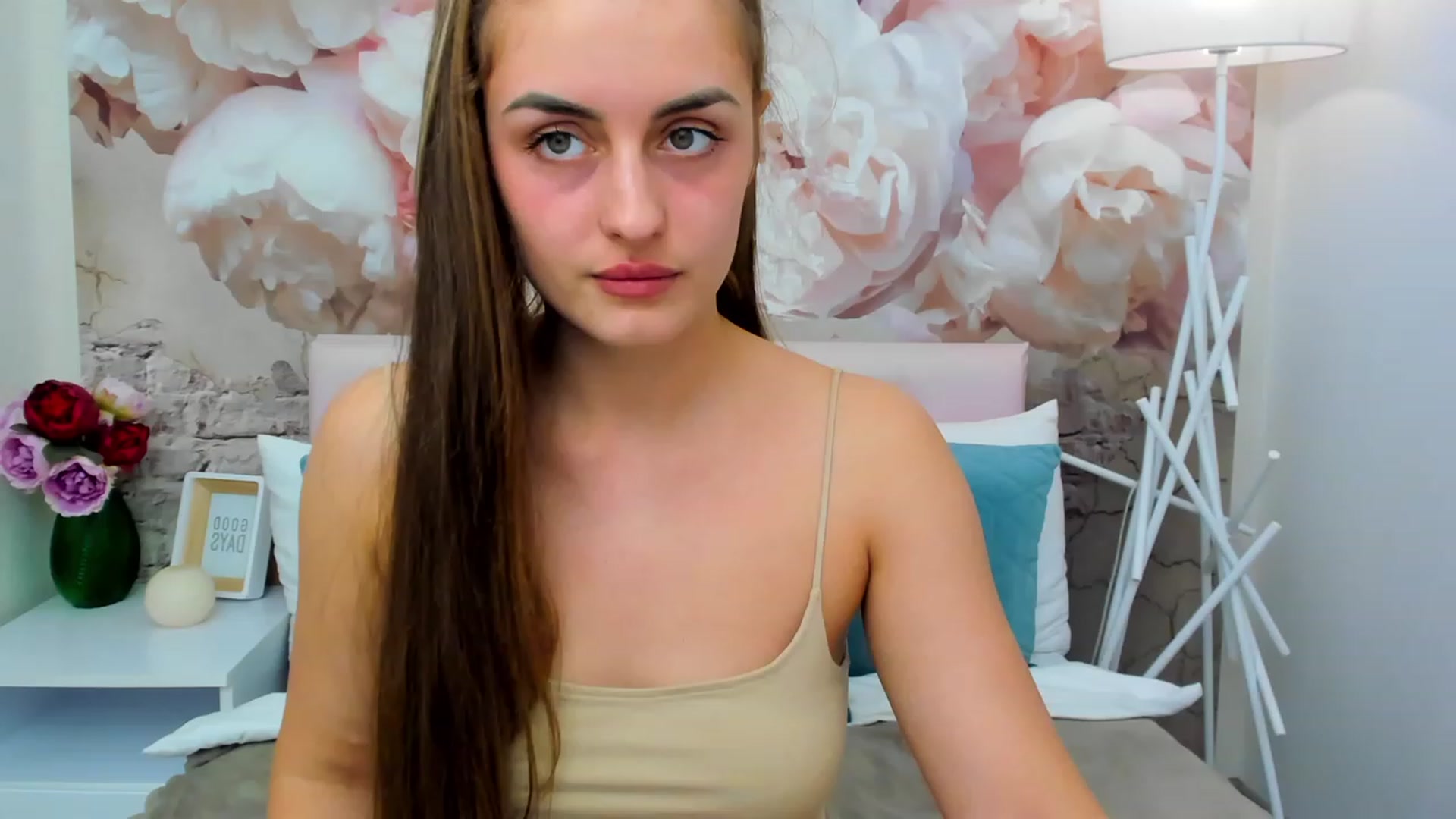 Gallery image thumbnail from SpaceLady's myfreecams stream on, 03/18/2023, 16:18 image 11 of 20