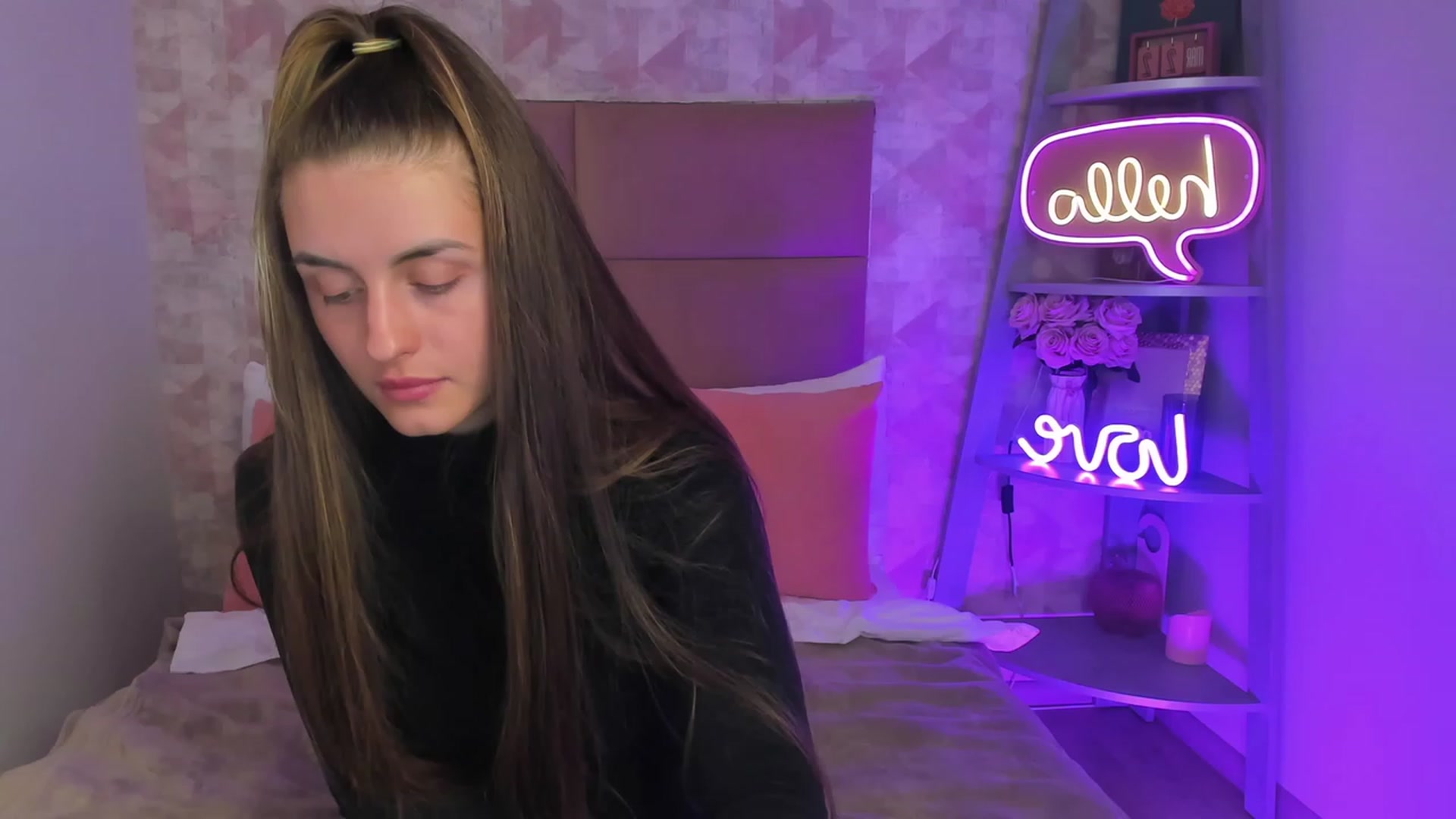 Gallery image thumbnail from SpaceLady's myfreecams stream on, 03/26/2023, 09:11 image 16 of 20