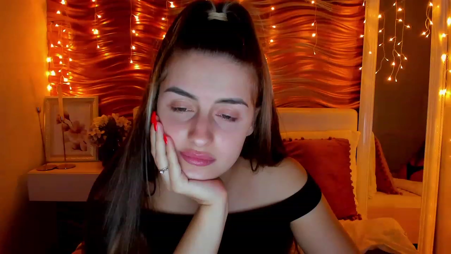 Gallery image thumbnail from SpaceLady's myfreecams stream on, 04/30/2023, 06:46 image 15 of 20