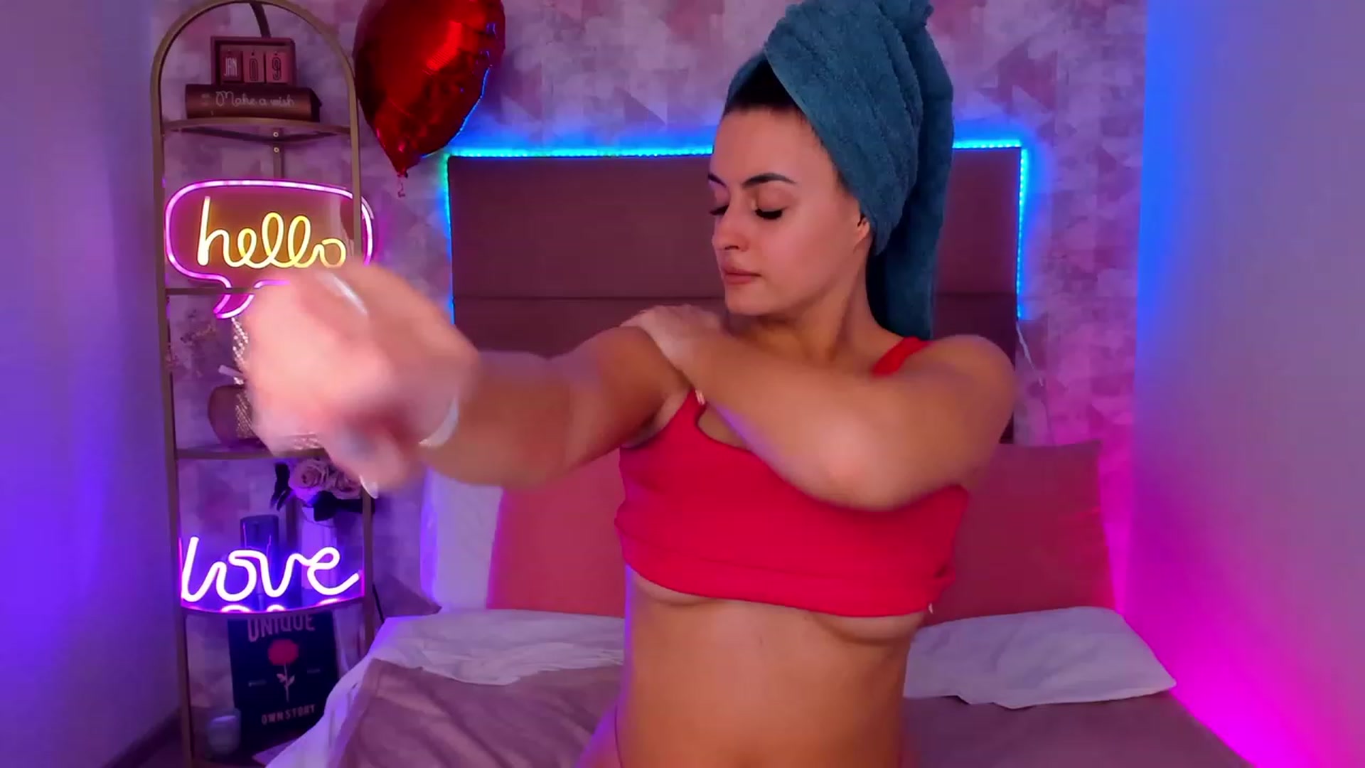 Gallery image thumbnail from SpaceLady's myfreecams stream on, 02/18/2024, 15:53 image 2 of 20