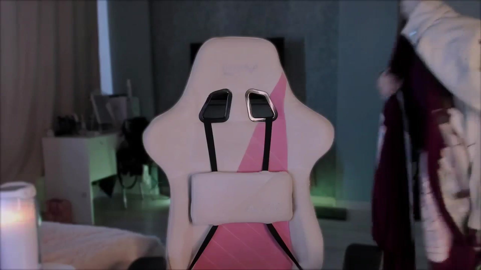 Gallery image thumbnail from Space_Eva's myfreecams stream on, 10/10/2023, 02:22 image 6 of 20