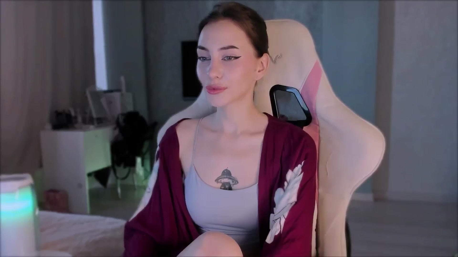 Gallery image thumbnail from Space_Eva's myfreecams stream on, 10/10/2023, 02:22 image 18 of 20