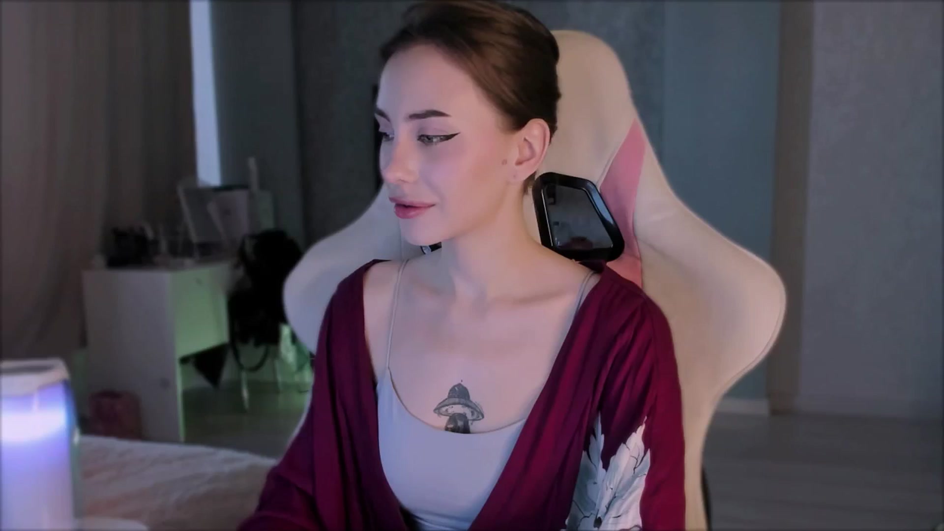 Gallery image thumbnail from Space_Eva's myfreecams stream on, 10/10/2023, 02:22 image 12 of 20