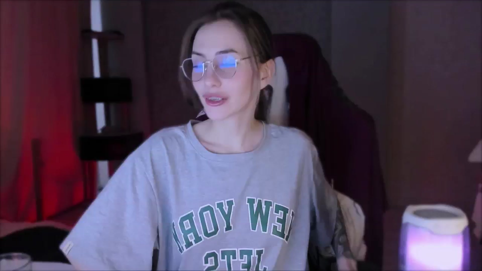 Gallery image thumbnail from Space_Eva's myfreecams stream on, 10/23/2023, 04:31 image 16 of 20
