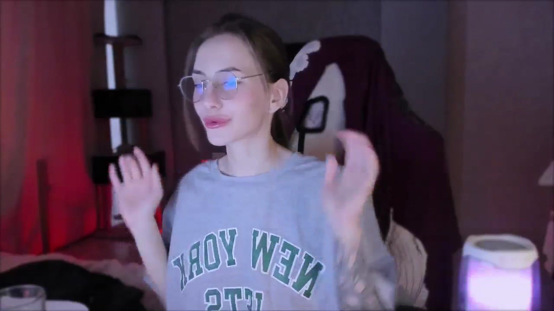 Gallery image thumbnail from Space_Eva's myfreecams stream on, 10/23/2023, 04:31 image 6 of 20