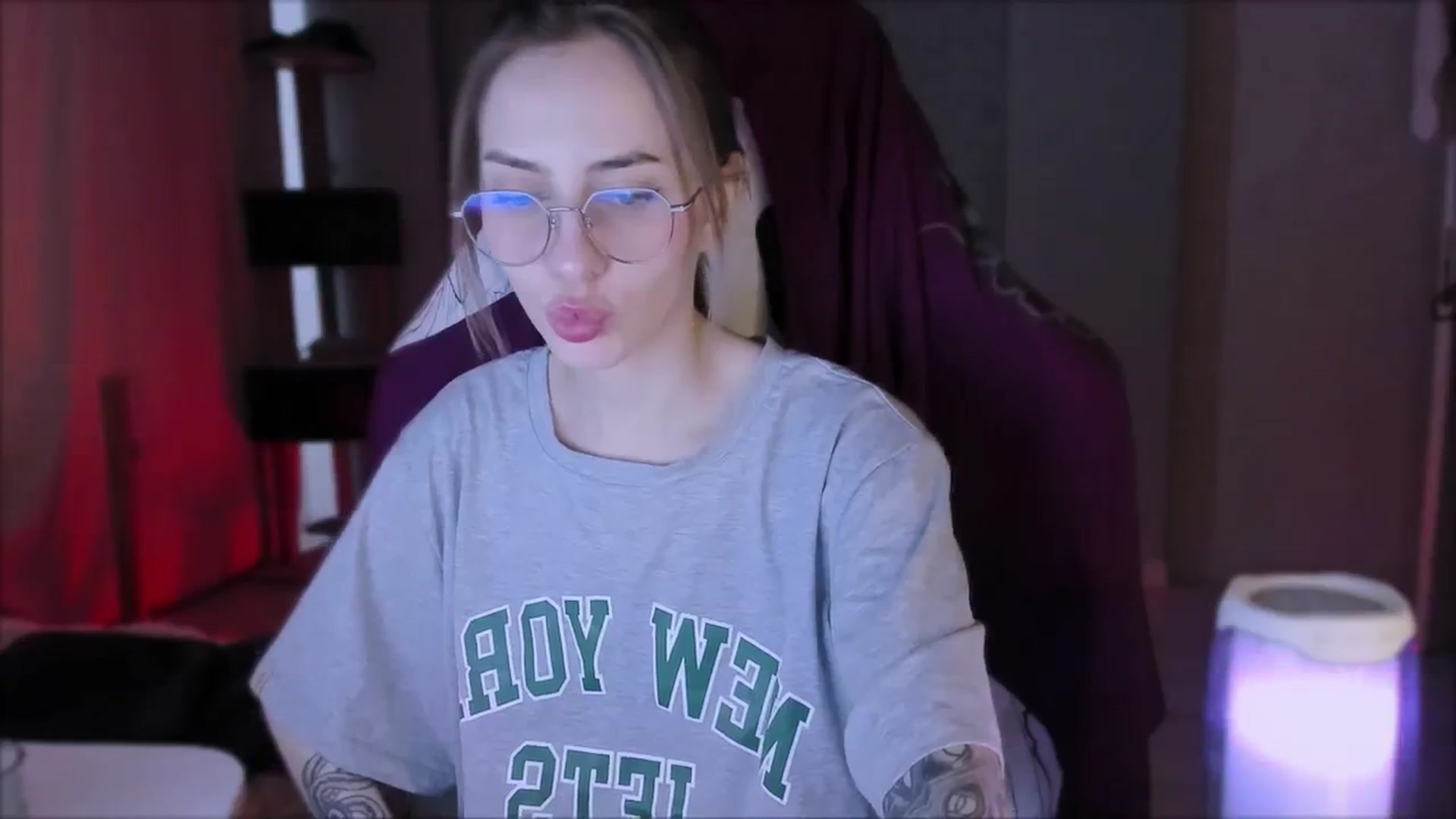 Gallery image thumbnail from Space_Eva's myfreecams stream on, 10/23/2023, 06:34 image 7 of 20