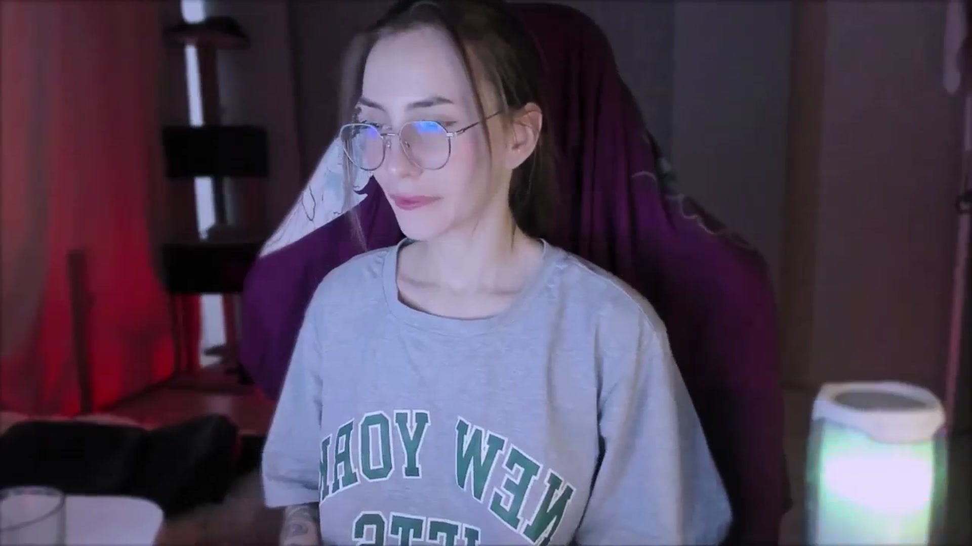 Gallery image thumbnail from Space_Eva's myfreecams stream on, 10/23/2023, 06:34 image 19 of 20