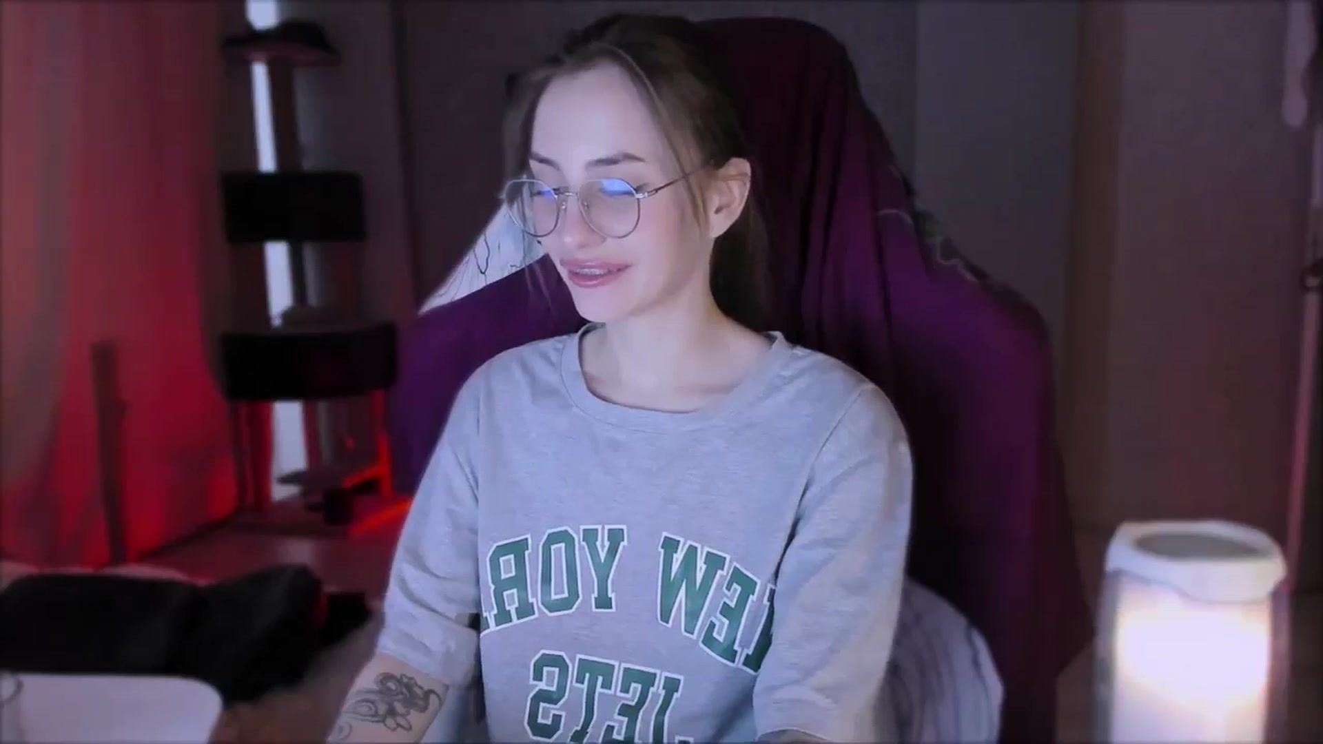 Gallery image thumbnail from Space_Eva's myfreecams stream on, 10/23/2023, 06:34 image 11 of 20