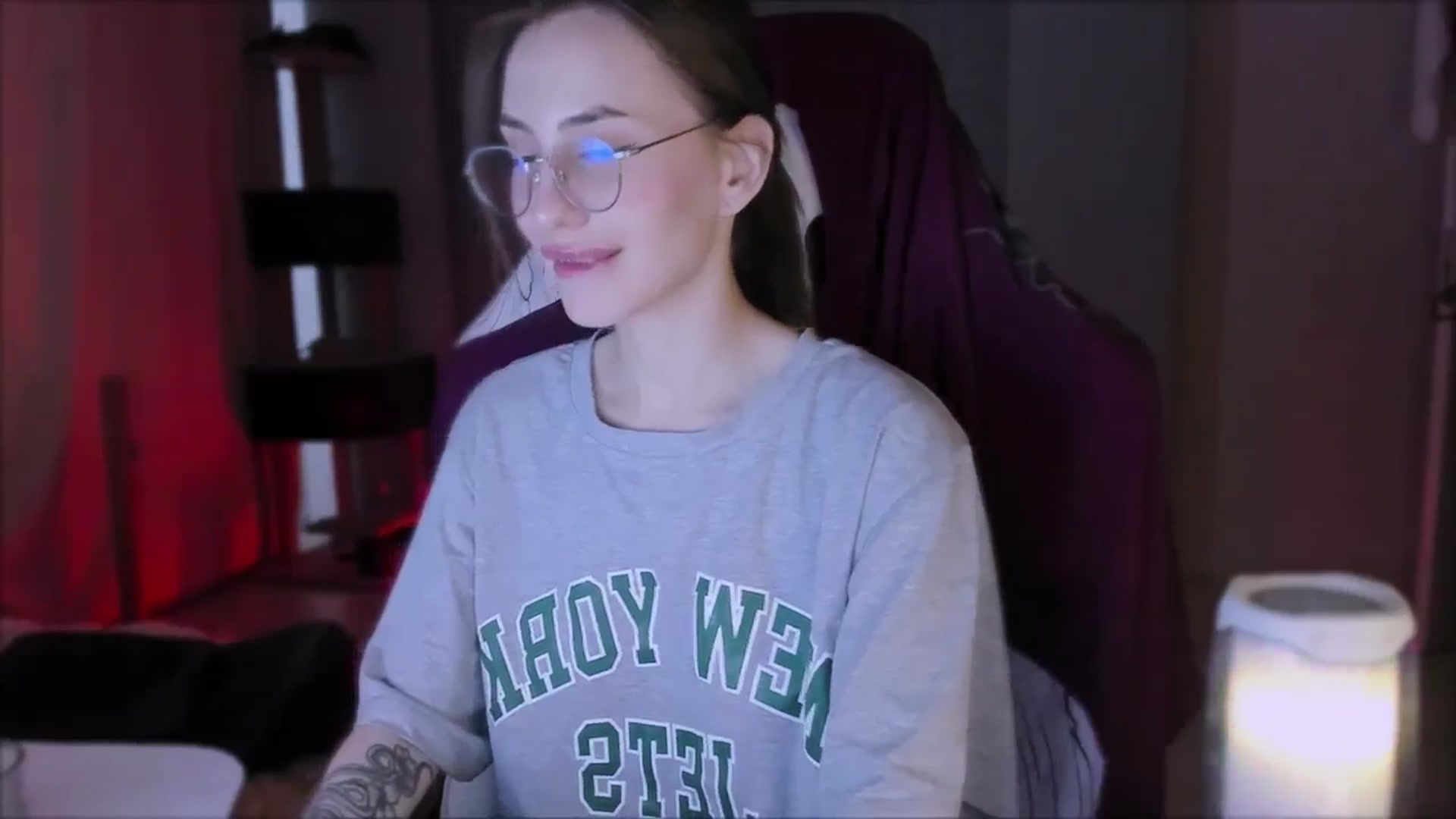 Gallery image thumbnail from Space_Eva's myfreecams stream on, 10/23/2023, 06:34 image 12 of 20