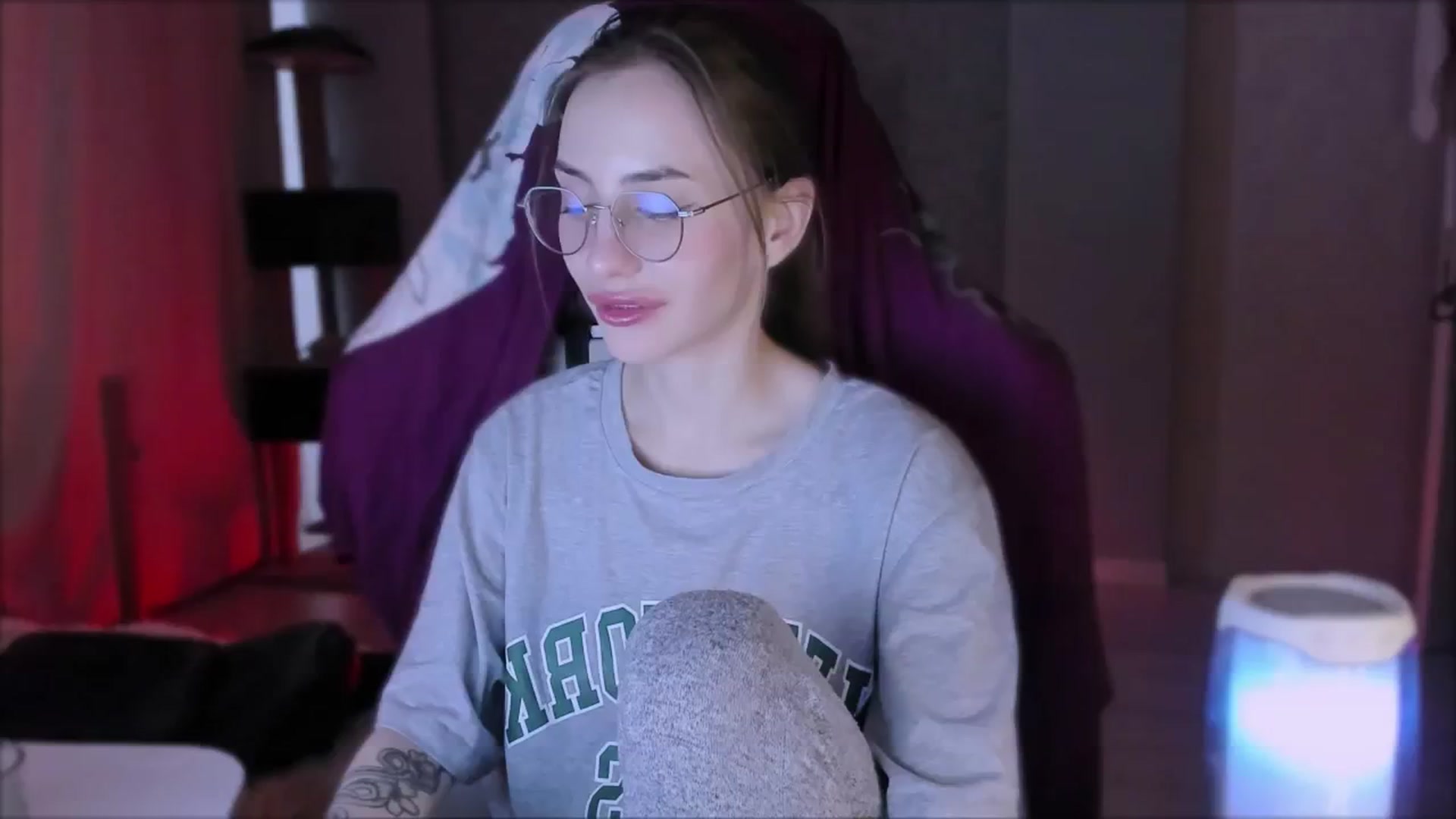 Gallery image thumbnail from Space_Eva's myfreecams stream on, 10/23/2023, 06:34 image 1 of 20