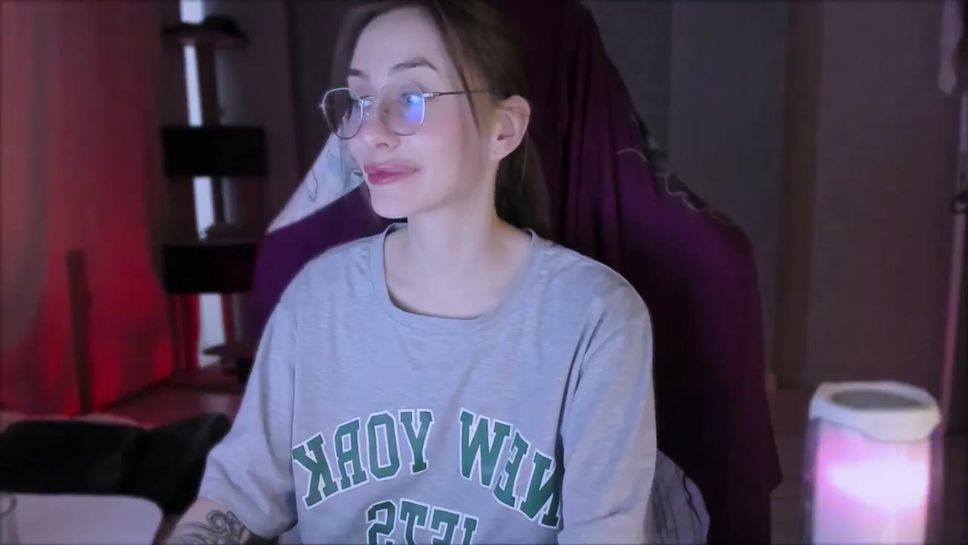 Gallery image thumbnail from Space_Eva's myfreecams stream on, 10/23/2023, 06:34 image 9 of 20
