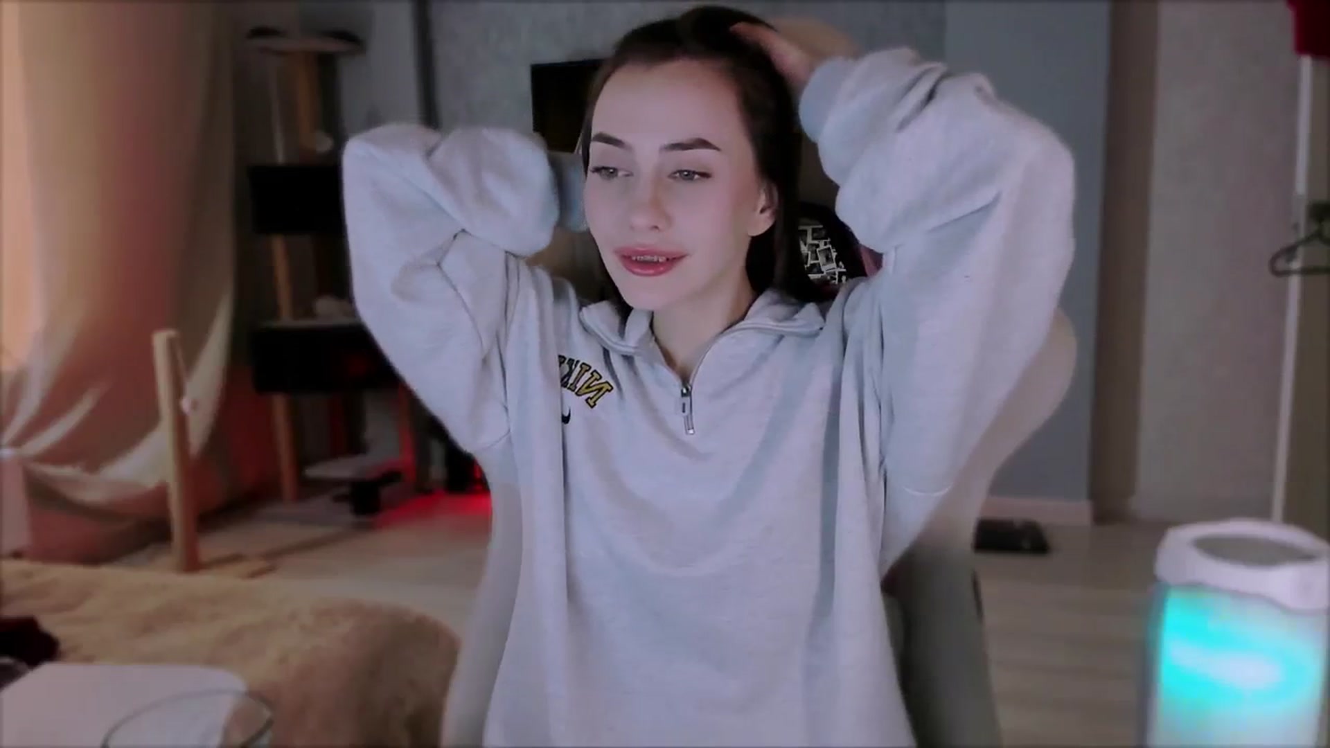 Gallery image thumbnail from Space_Eva's myfreecams stream on, 10/24/2023, 06:27 image 9 of 20