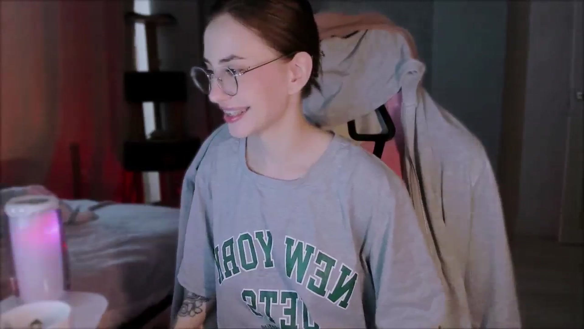 Gallery image thumbnail from Space_Eva's myfreecams stream on, 10/30/2023, 02:45 image 13 of 20