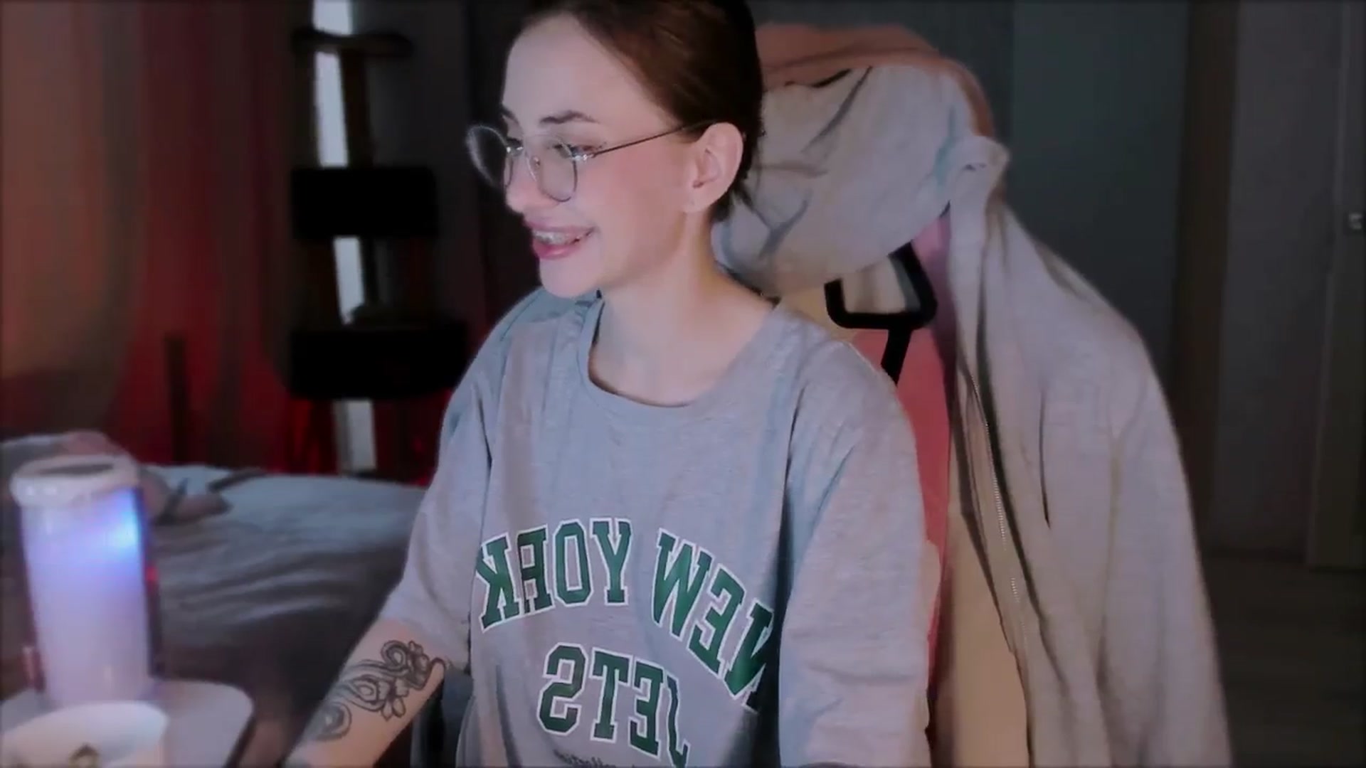 Gallery image thumbnail from Space_Eva's myfreecams stream on, 10/30/2023, 02:45 image 12 of 20