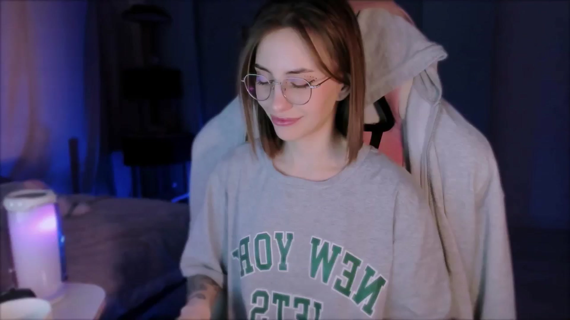 Gallery image thumbnail from Space_Eva's myfreecams stream on, 10/30/2023, 06:16 image 6 of 20