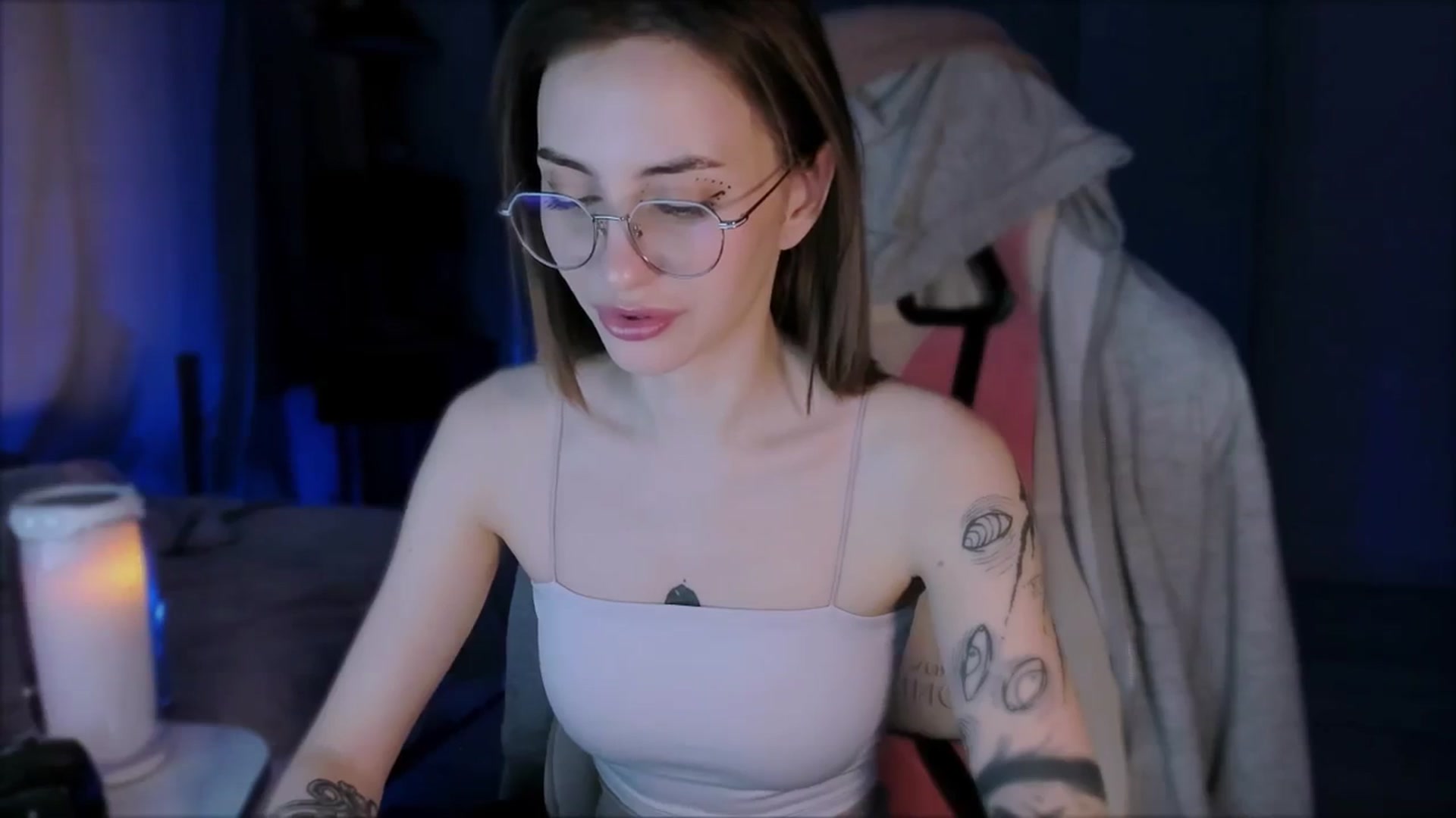 Gallery image thumbnail from Space_Eva's myfreecams stream on, 10/30/2023, 06:16 image 18 of 20