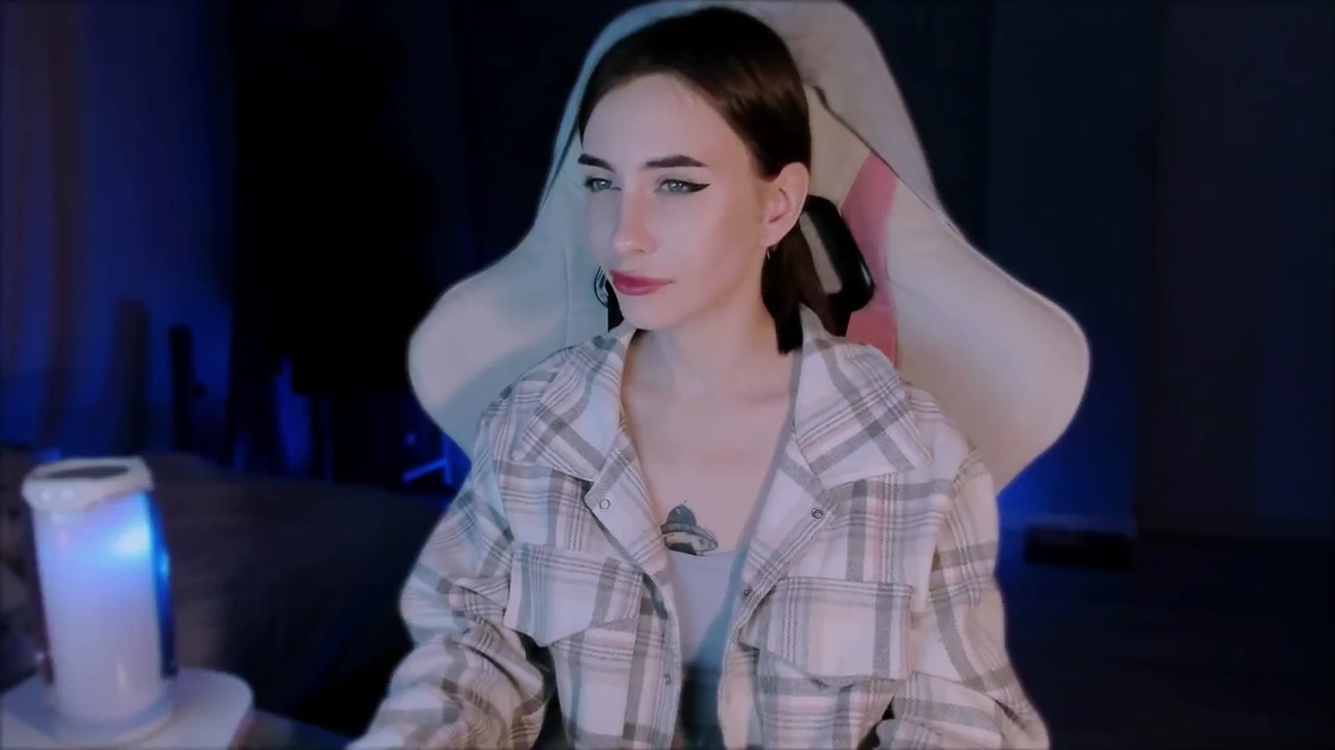 Gallery image thumbnail from Space_Eva's myfreecams stream on, 11/02/2023, 03:07 image 12 of 20