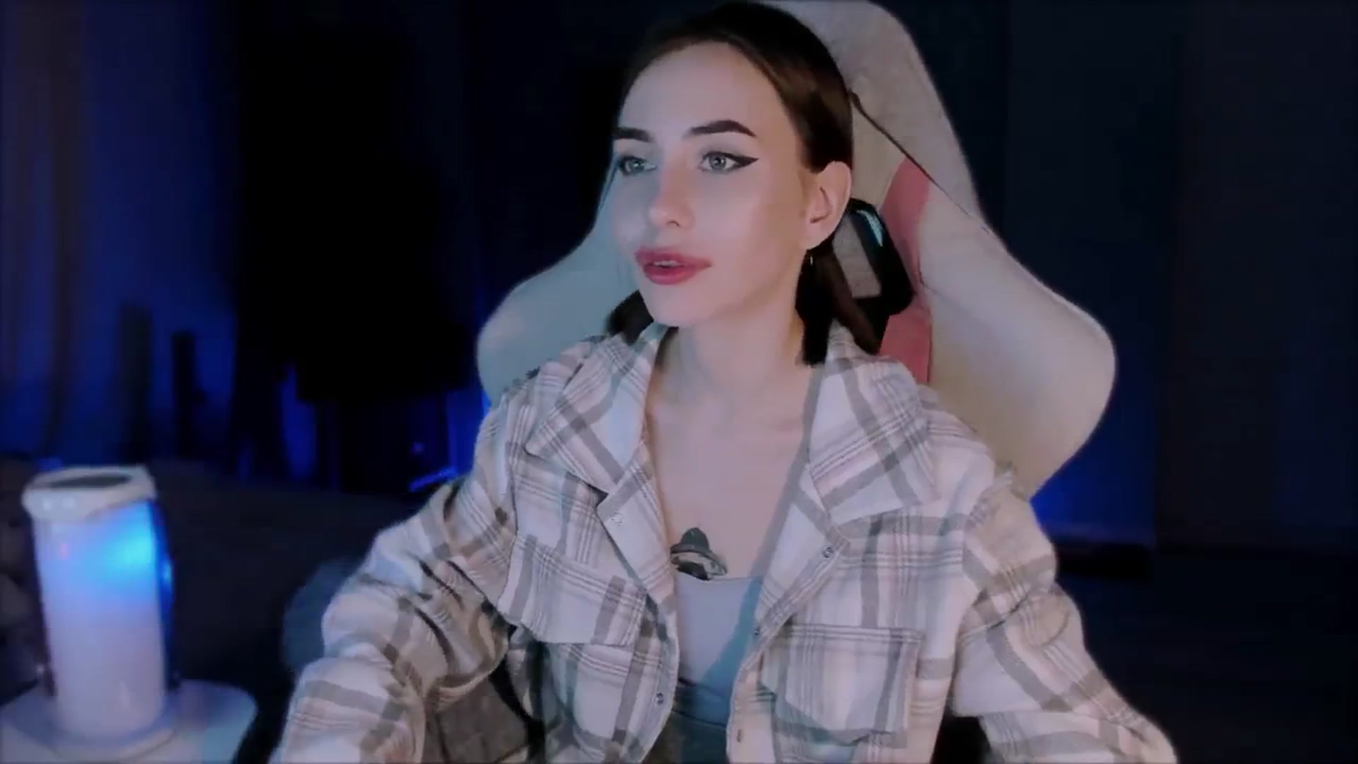 Gallery image thumbnail from Space_Eva's myfreecams stream on, 11/02/2023, 03:07 image 11 of 20
