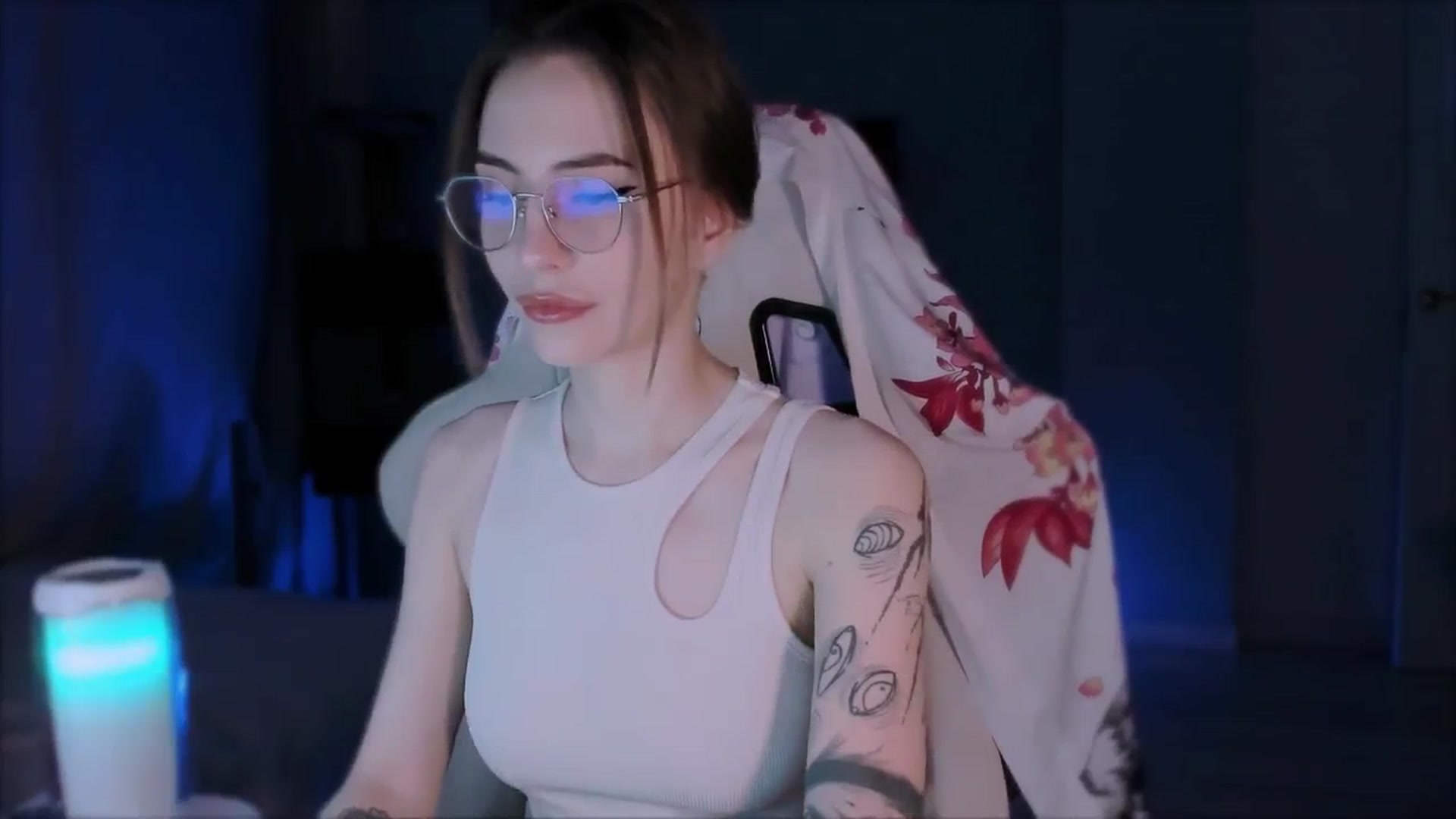 Gallery image thumbnail from Space_Eva's myfreecams stream on, 11/06/2023, 02:00 image 4 of 20