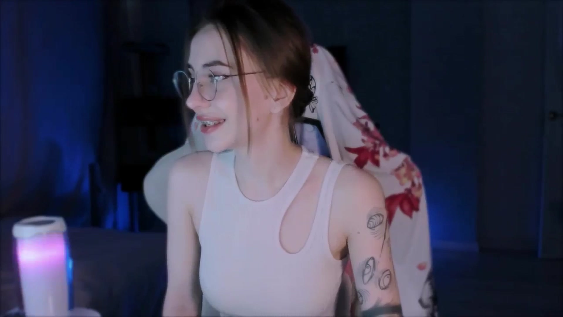 Gallery image thumbnail from Space_Eva's myfreecams stream on, 11/06/2023, 02:00 image 11 of 20