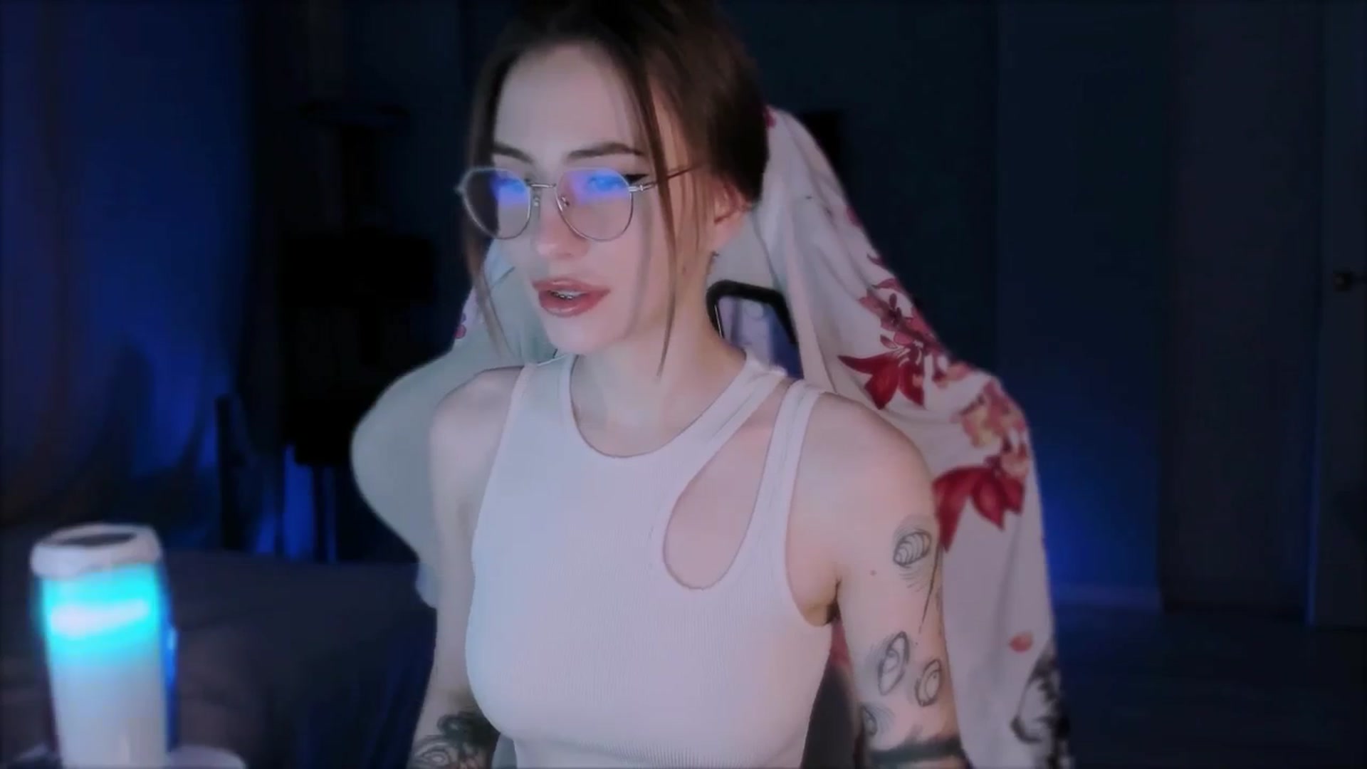 Gallery image thumbnail from Space_Eva's myfreecams stream on, 11/06/2023, 02:00 image 3 of 20