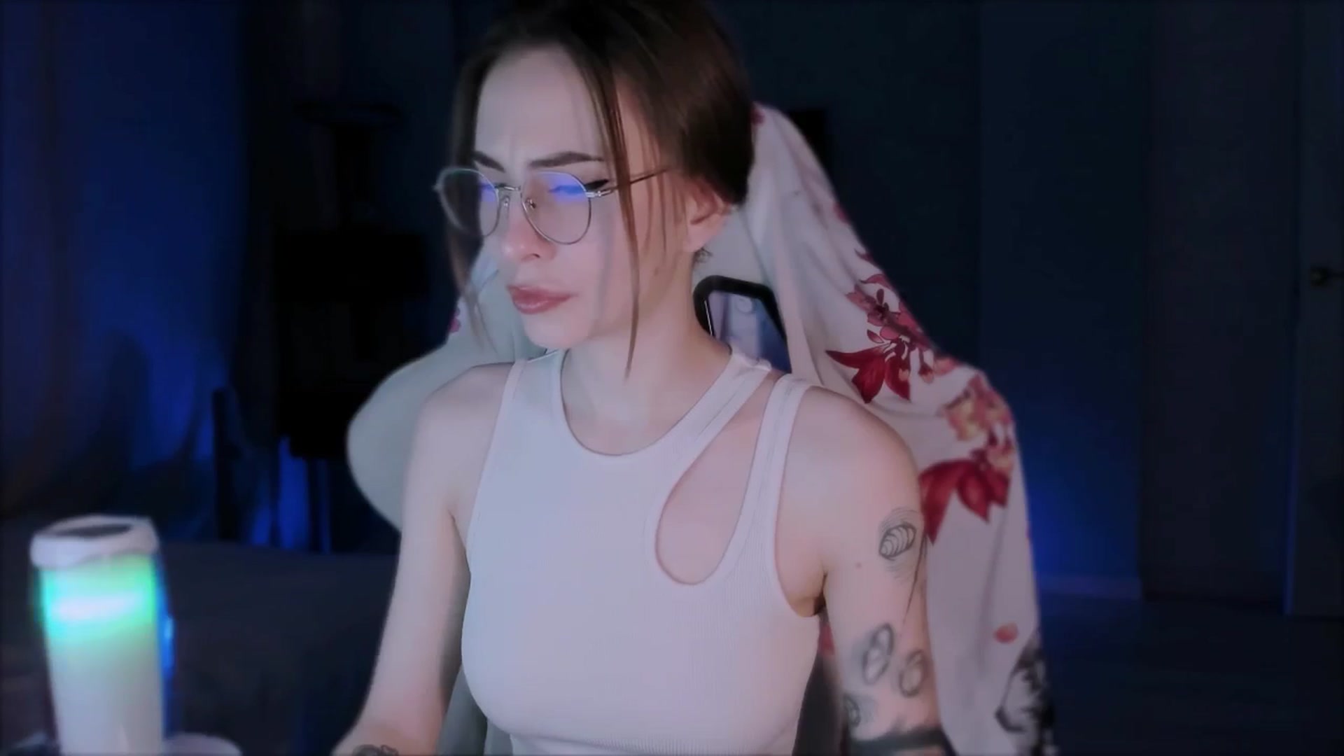 Gallery image thumbnail from Space_Eva's myfreecams stream on, 11/06/2023, 02:00 image 5 of 20