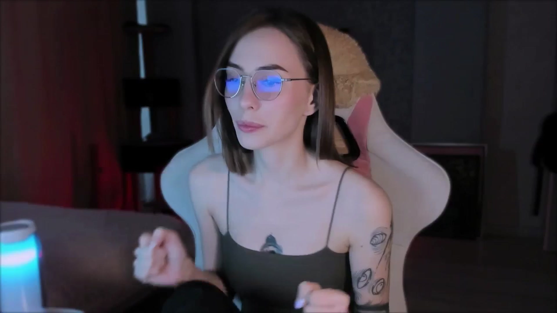 Gallery image thumbnail from Space_Eva's myfreecams stream on, 11/10/2023, 02:24 image 13 of 20
