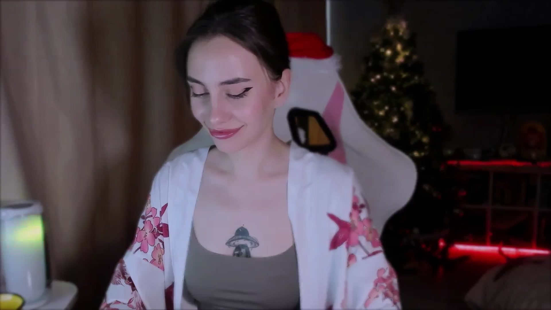 Gallery image thumbnail from Space_Eva's myfreecams stream on, 12/04/2023, 04:17 image 2 of 20