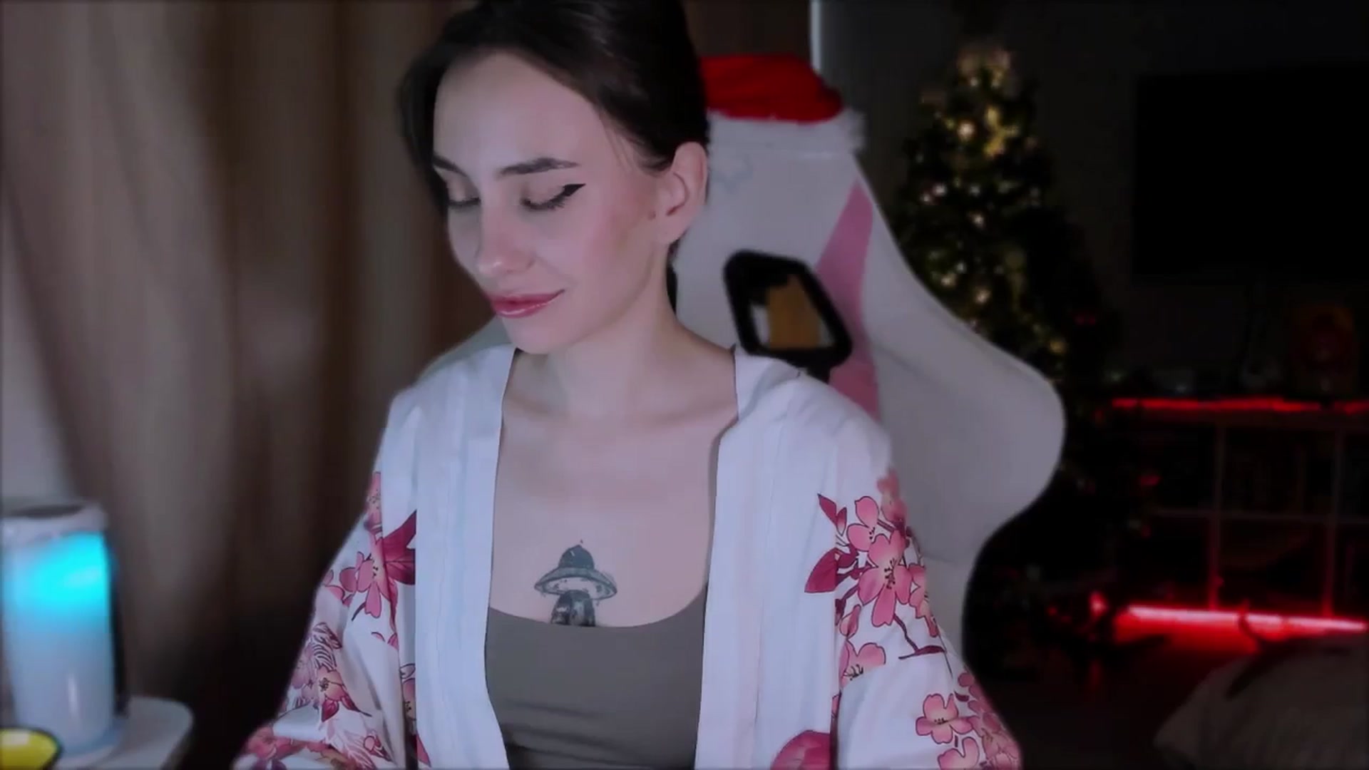 Gallery image thumbnail from Space_Eva's myfreecams stream on, 12/04/2023, 04:17 image 9 of 20