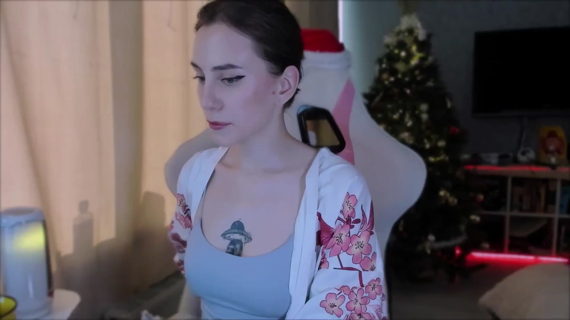 Gallery image thumbnail from Space_Eva's myfreecams stream on, 12/04/2023, 06:43 image 8 of 20