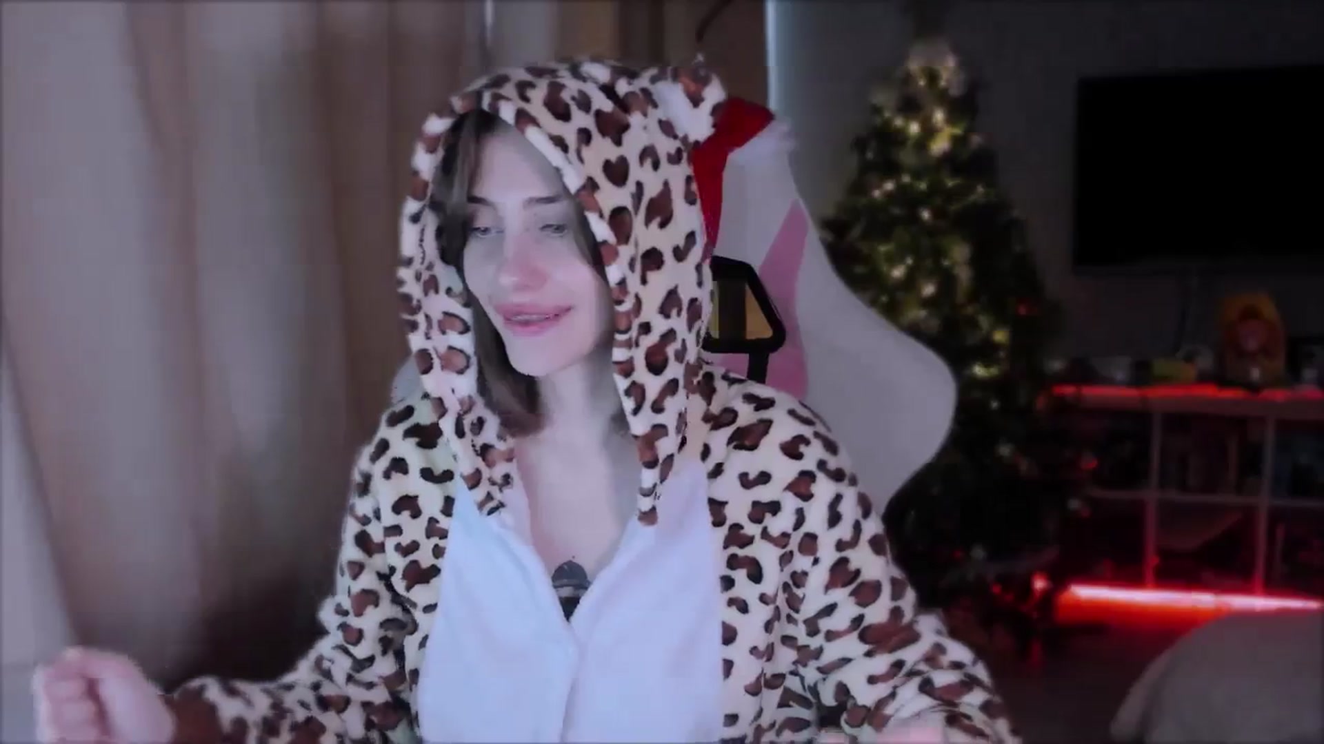 Gallery image thumbnail from Space_Eva's myfreecams stream on, 12/06/2023, 06:28 image 15 of 20