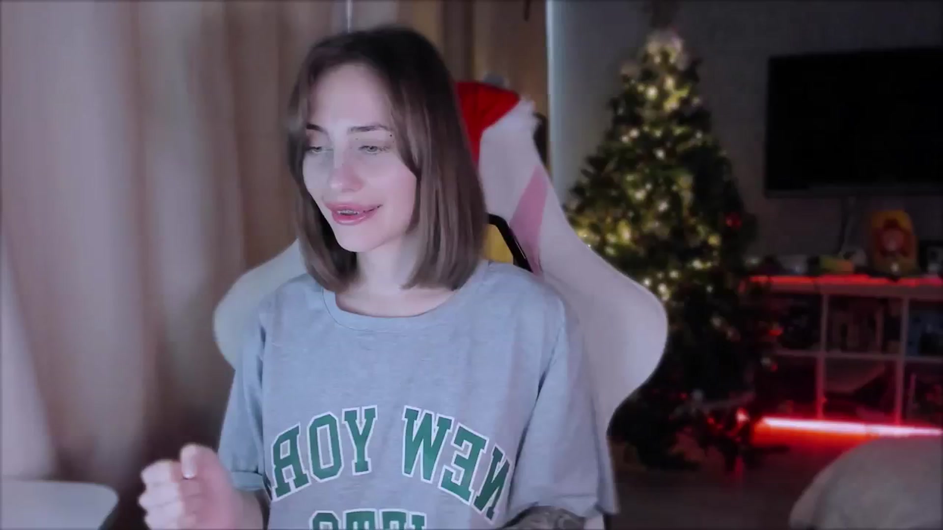 Gallery image thumbnail from Space_Eva's myfreecams stream on, 12/06/2023, 06:28 image 10 of 20