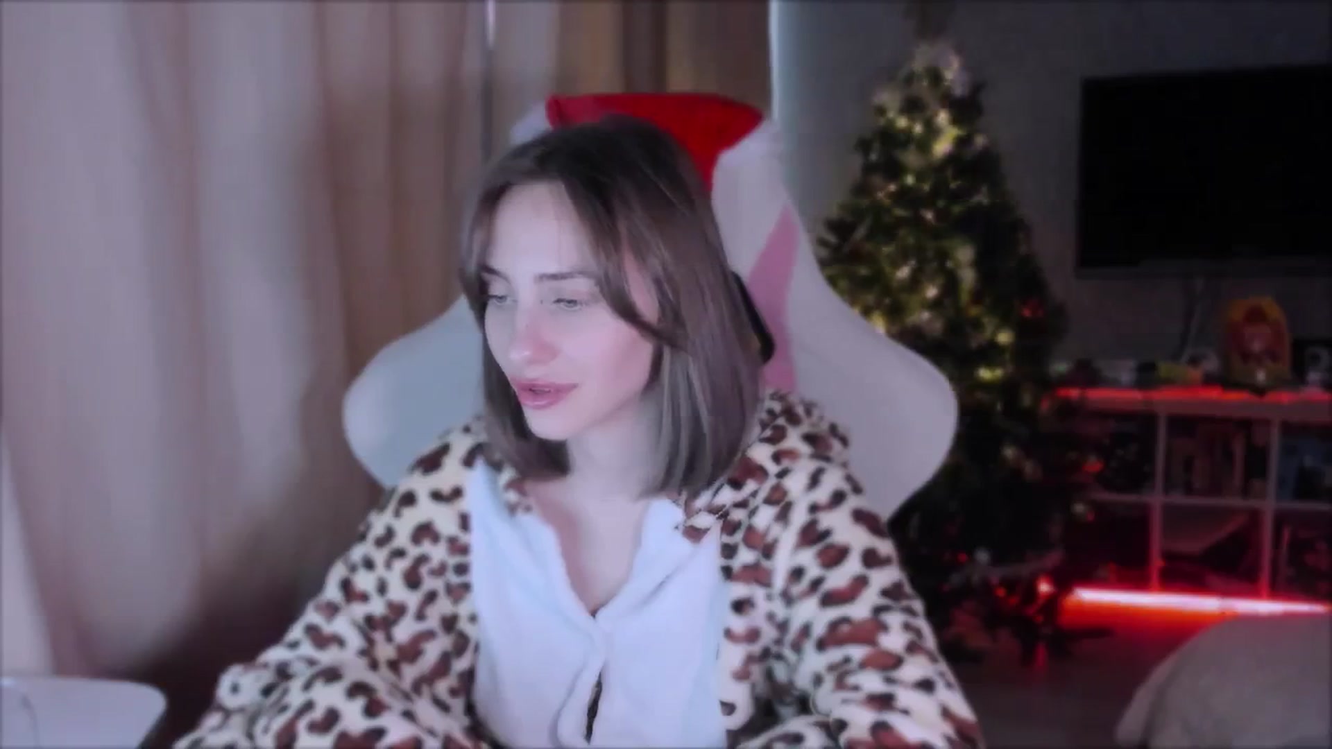 Gallery image thumbnail from Space_Eva's myfreecams stream on, 12/06/2023, 06:28 image 19 of 20