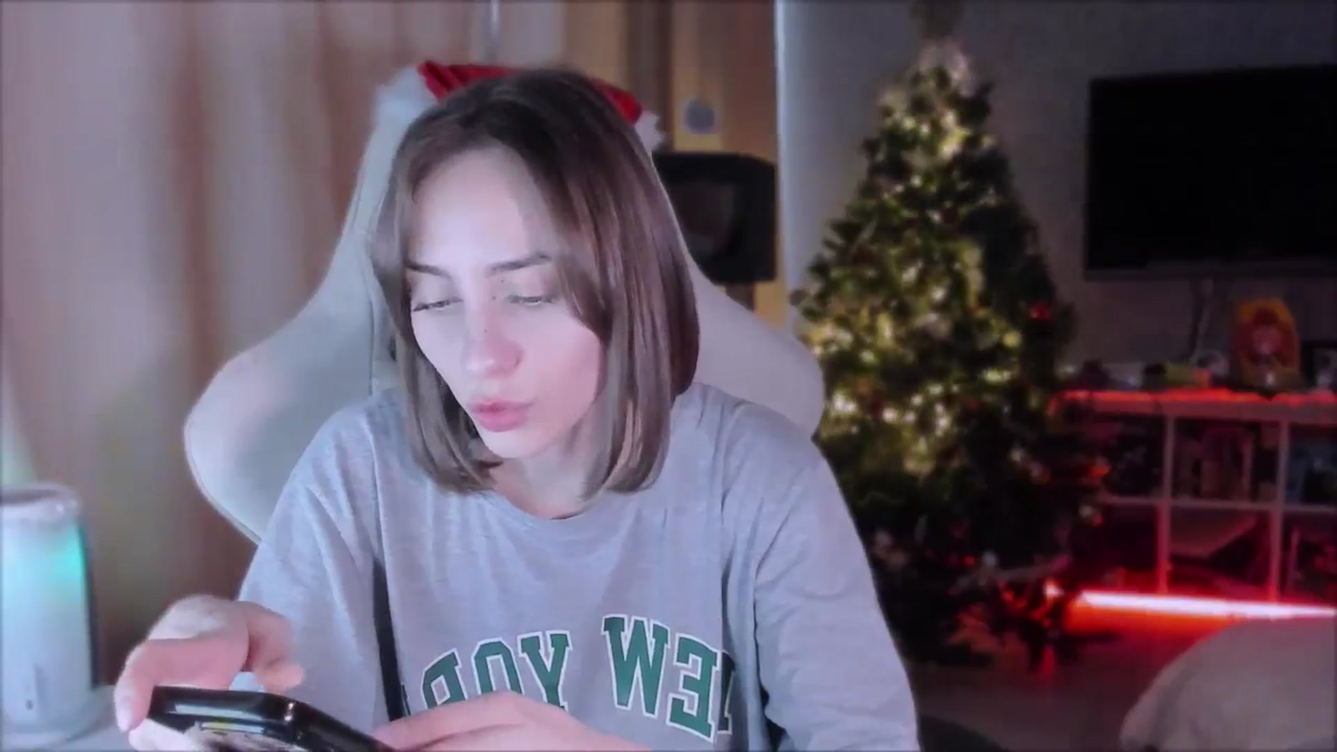 Gallery image thumbnail from Space_Eva's myfreecams stream on, 12/06/2023, 06:28 image 4 of 20