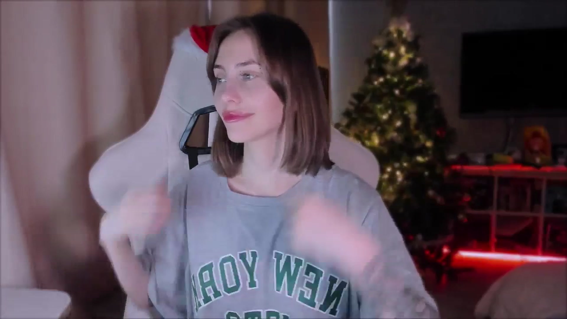 Gallery image thumbnail from Space_Eva's myfreecams stream on, 12/06/2023, 06:28 image 7 of 20