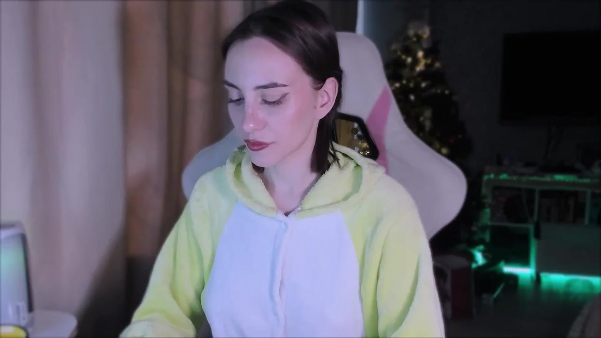Gallery image thumbnail from Space_Eva's myfreecams stream on, 12/26/2023, 05:25 image 9 of 20