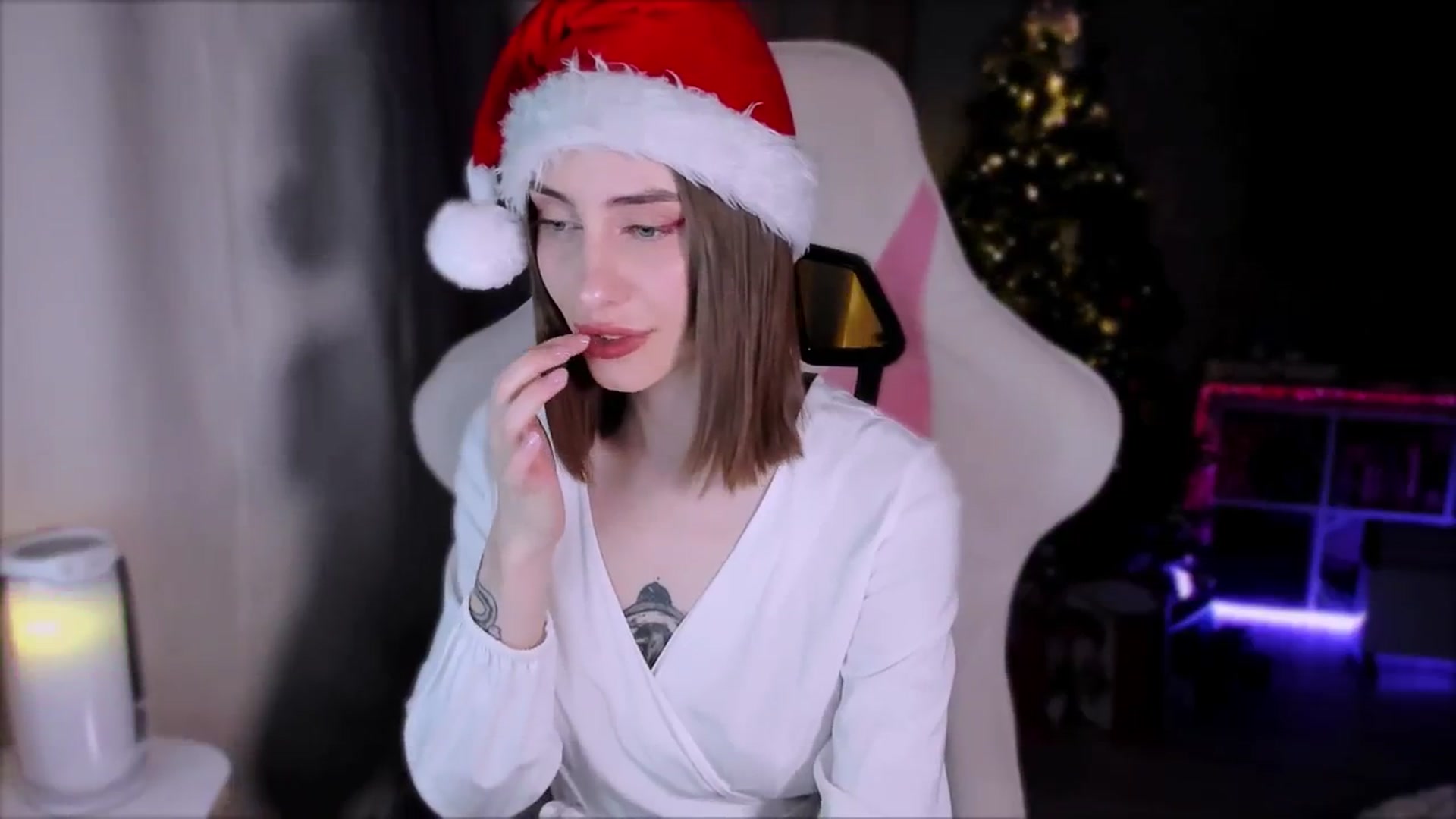 Gallery image thumbnail from Space_Eva's myfreecams stream on, 12/31/2023, 02:37 image 11 of 20