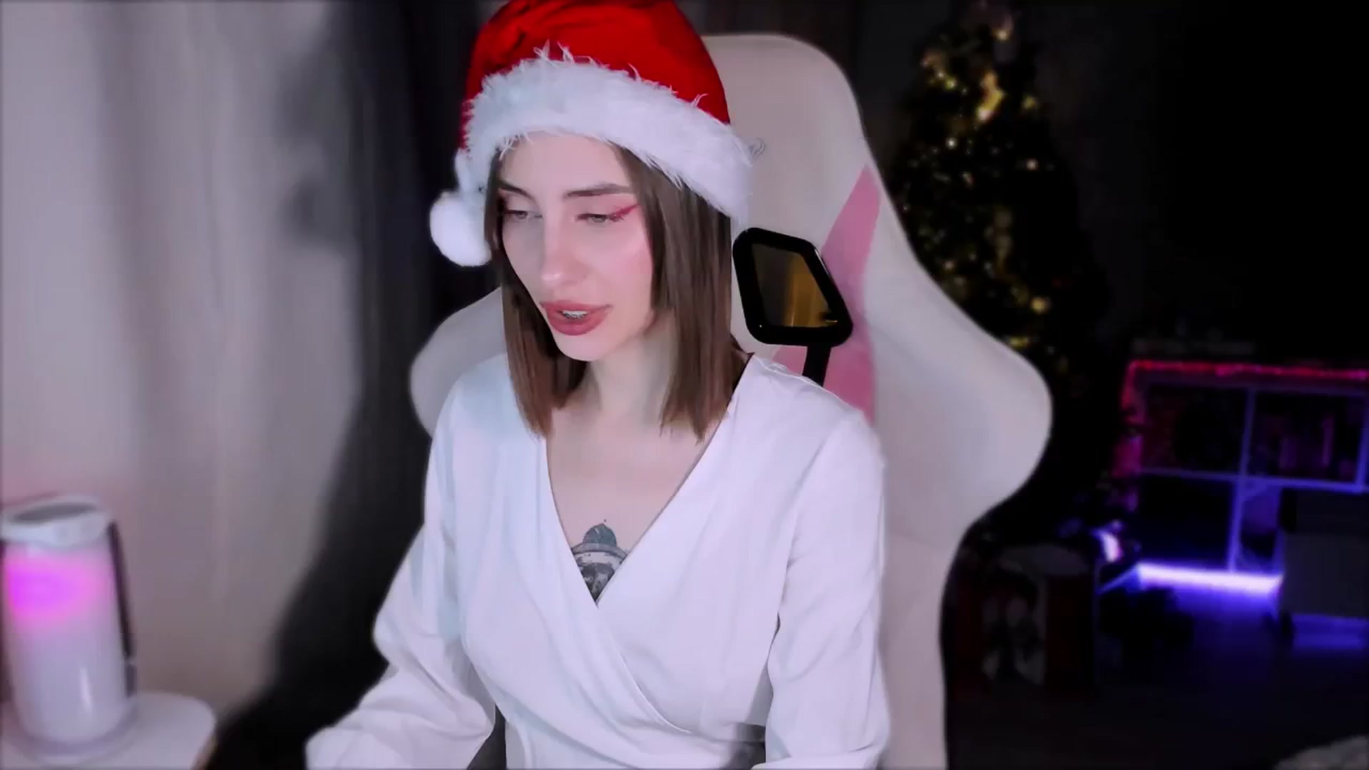 Gallery image thumbnail from Space_Eva's myfreecams stream on, 12/31/2023, 02:37 image 1 of 20