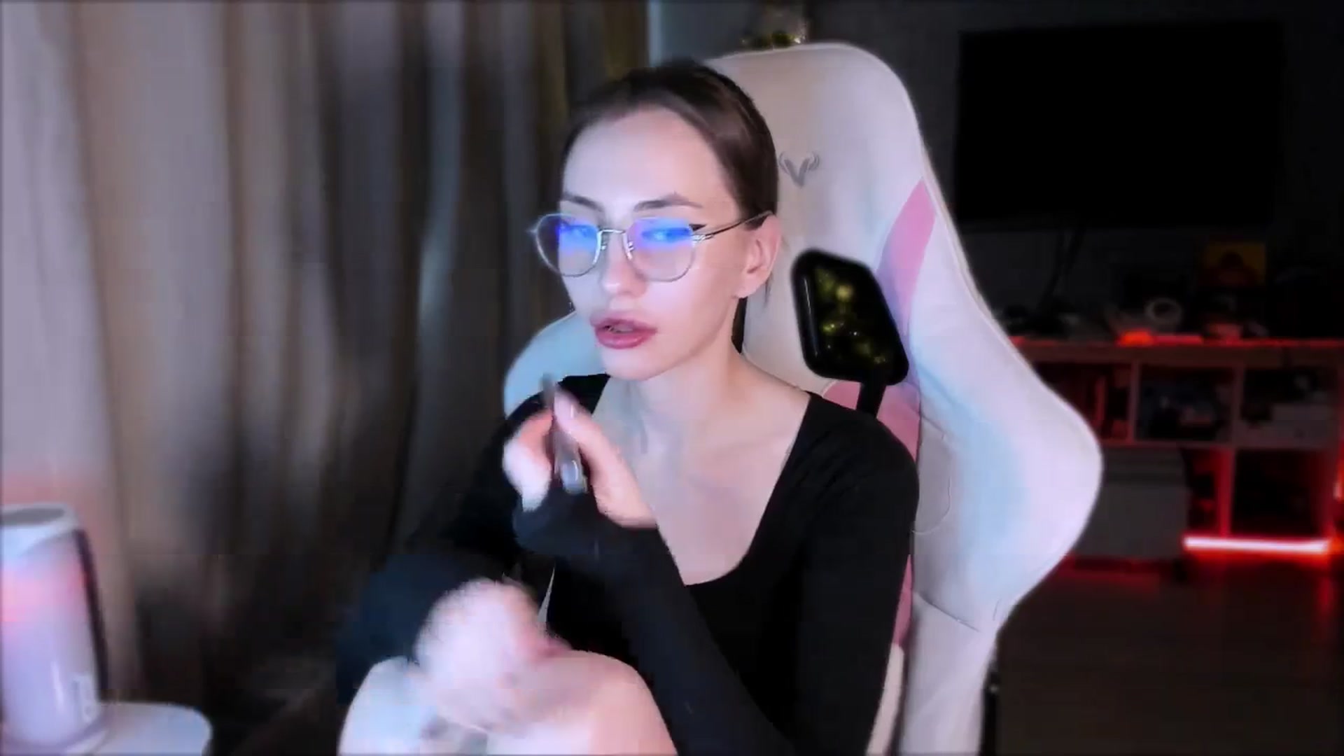 Gallery image thumbnail from Space_Eva's myfreecams stream on, 01/08/2024, 04:44 image 9 of 20