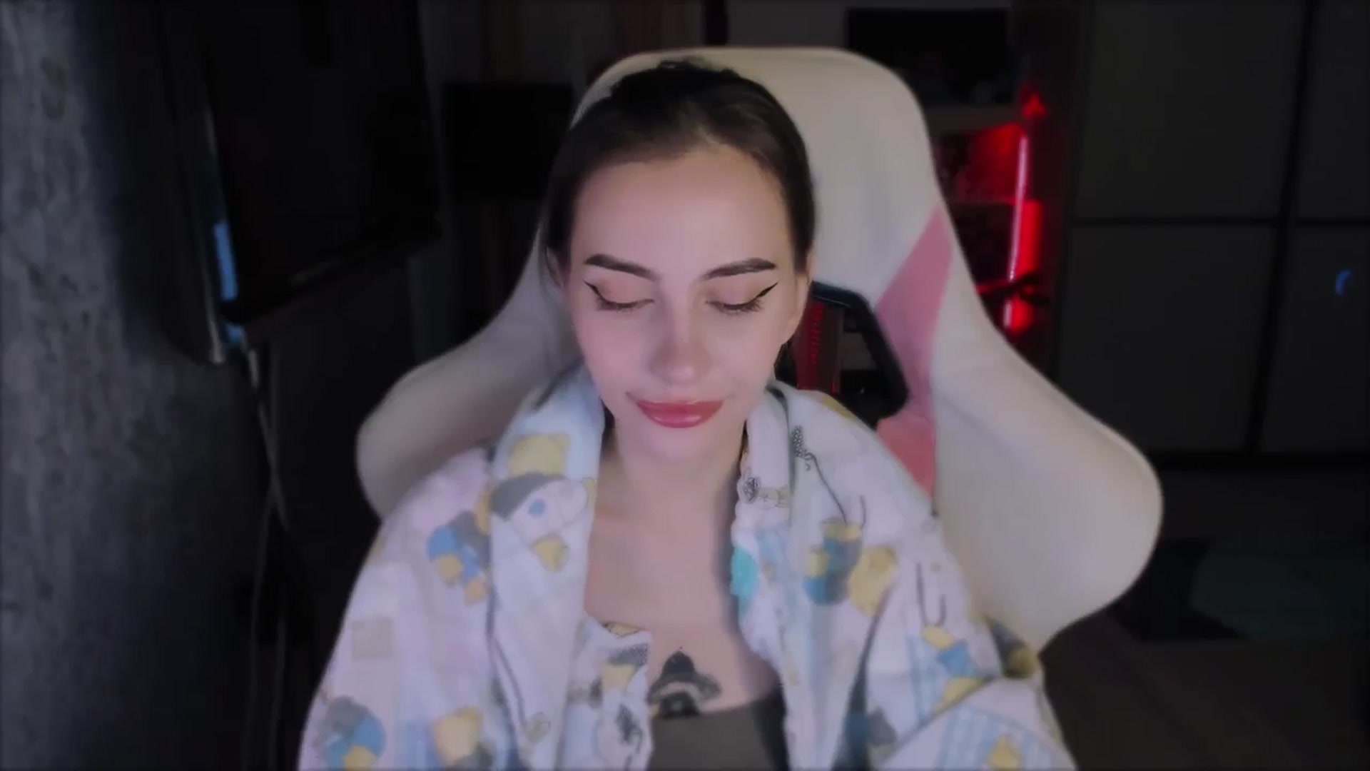 Gallery image thumbnail from Space_Eva's myfreecams stream on, 01/18/2024, 03:03 image 13 of 20