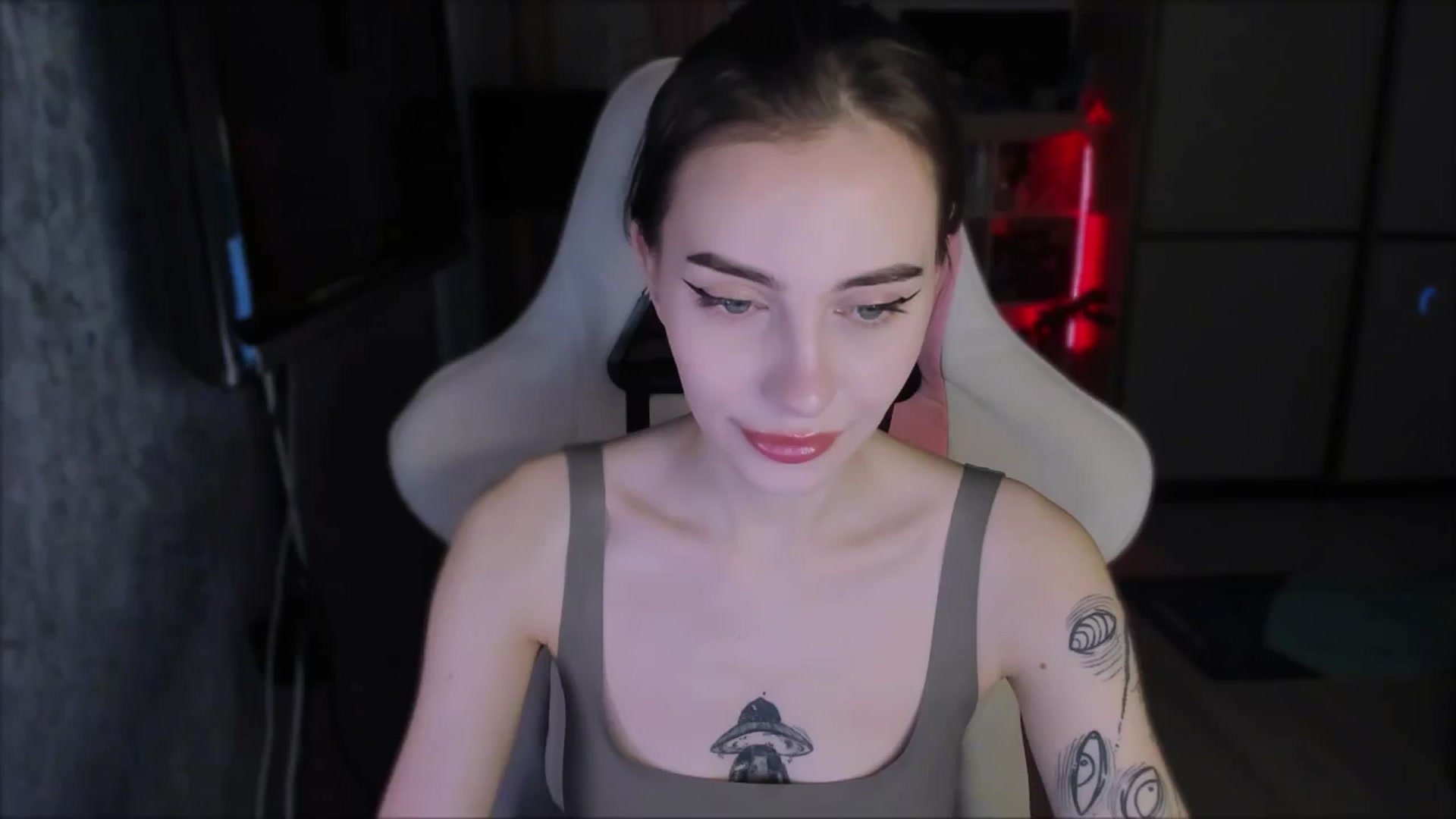 Gallery image thumbnail from Space_Eva's myfreecams stream on, 01/18/2024, 03:03 image 6 of 20