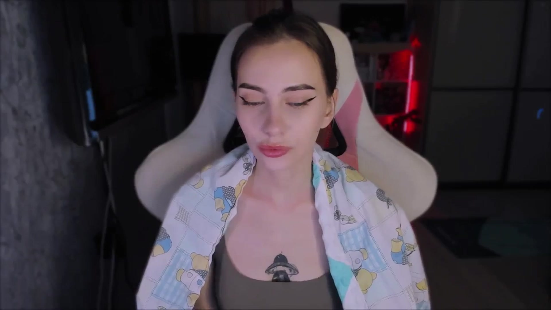 Gallery image thumbnail from Space_Eva's myfreecams stream on, 01/18/2024, 03:03 image 20 of 20