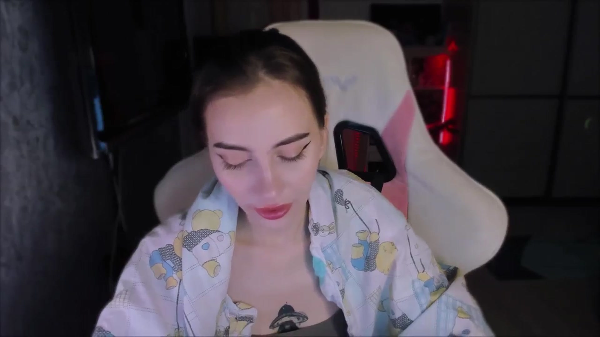 Gallery image thumbnail from Space_Eva's myfreecams stream on, 01/18/2024, 03:03 image 14 of 20