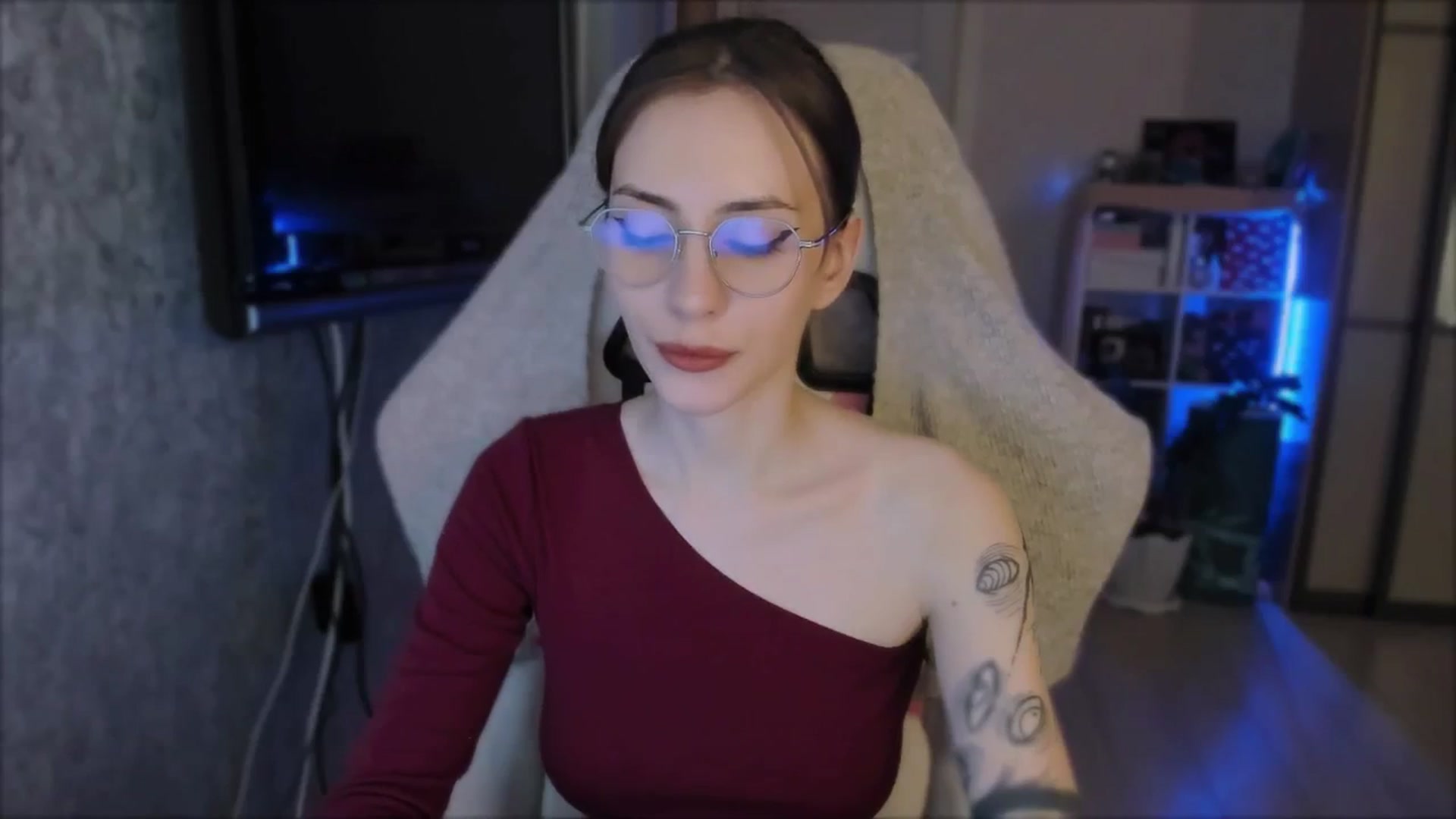 Gallery image thumbnail from Space_Eva's myfreecams stream on, 01/22/2024, 04:38 image 2 of 20