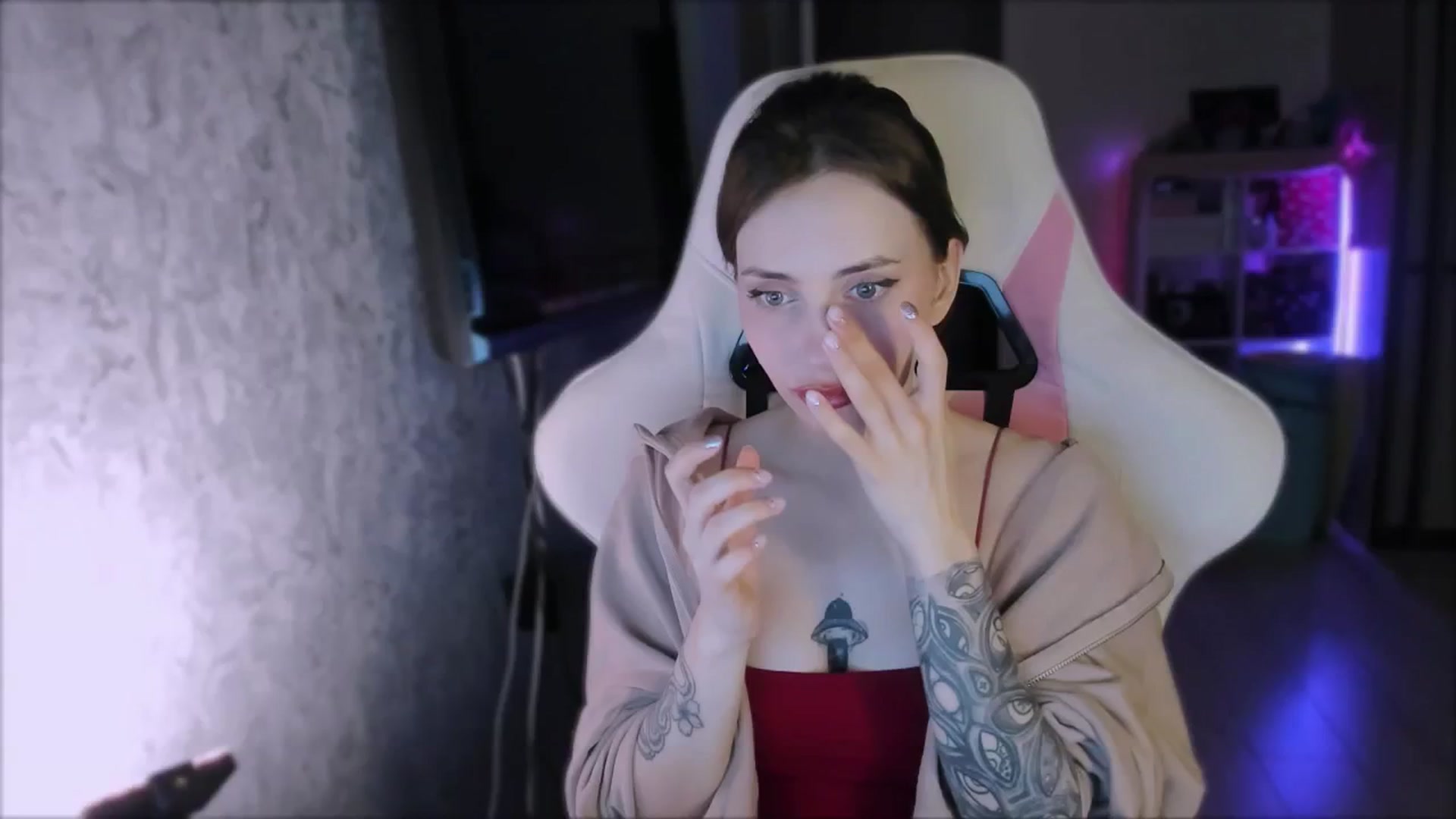 Gallery image thumbnail from Space_Eva's myfreecams stream on, 01/30/2024, 02:06 image 12 of 20