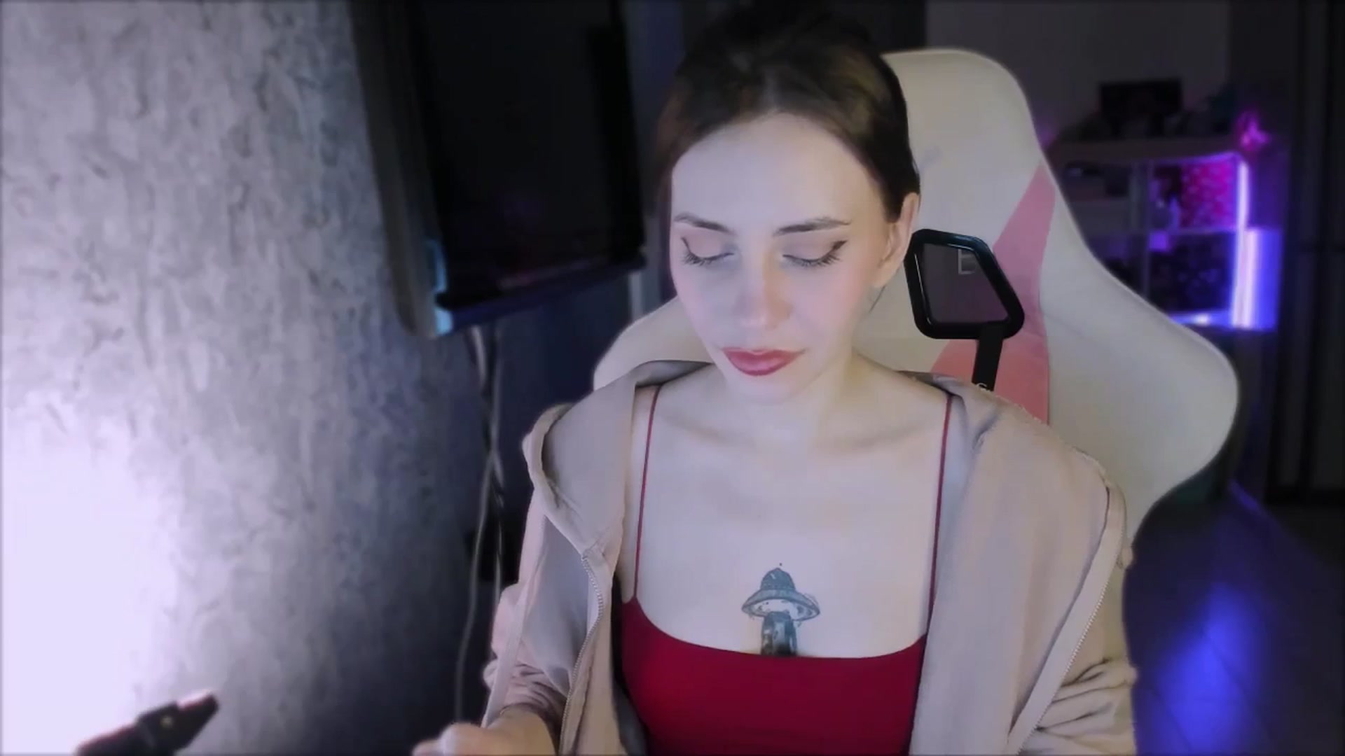 Gallery image thumbnail from Space_Eva's myfreecams stream on, 01/30/2024, 02:06 image 3 of 20