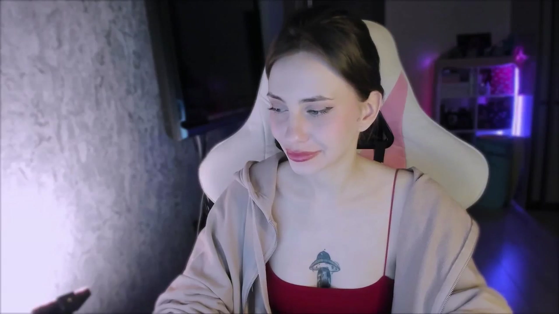 Gallery image thumbnail from Space_Eva's myfreecams stream on, 01/30/2024, 02:06 image 8 of 20